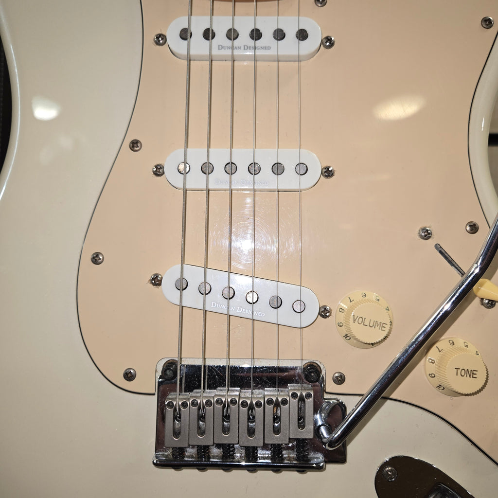 Squier Deluxe Pre Loved