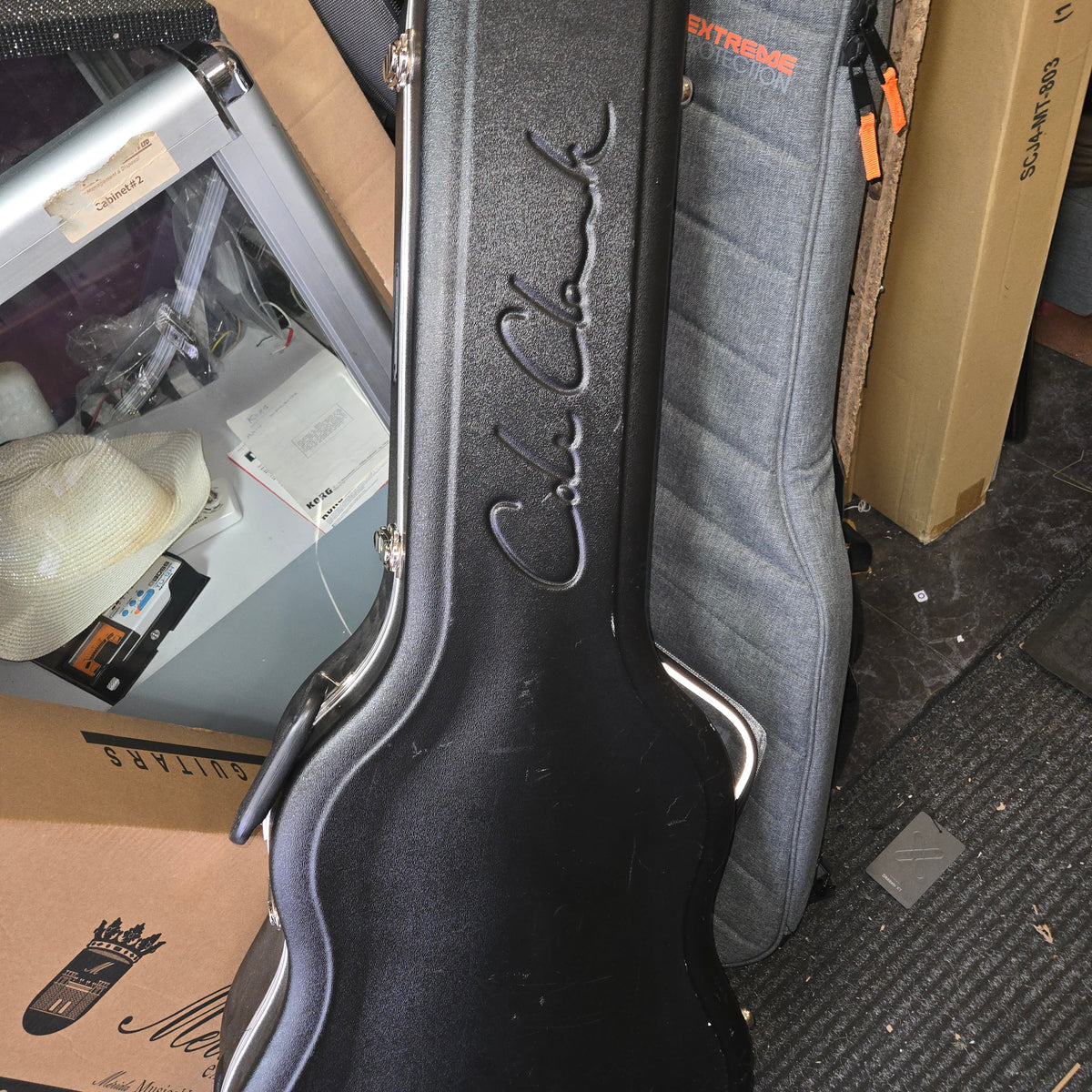 Pre loved Cole Clark Fat Lady