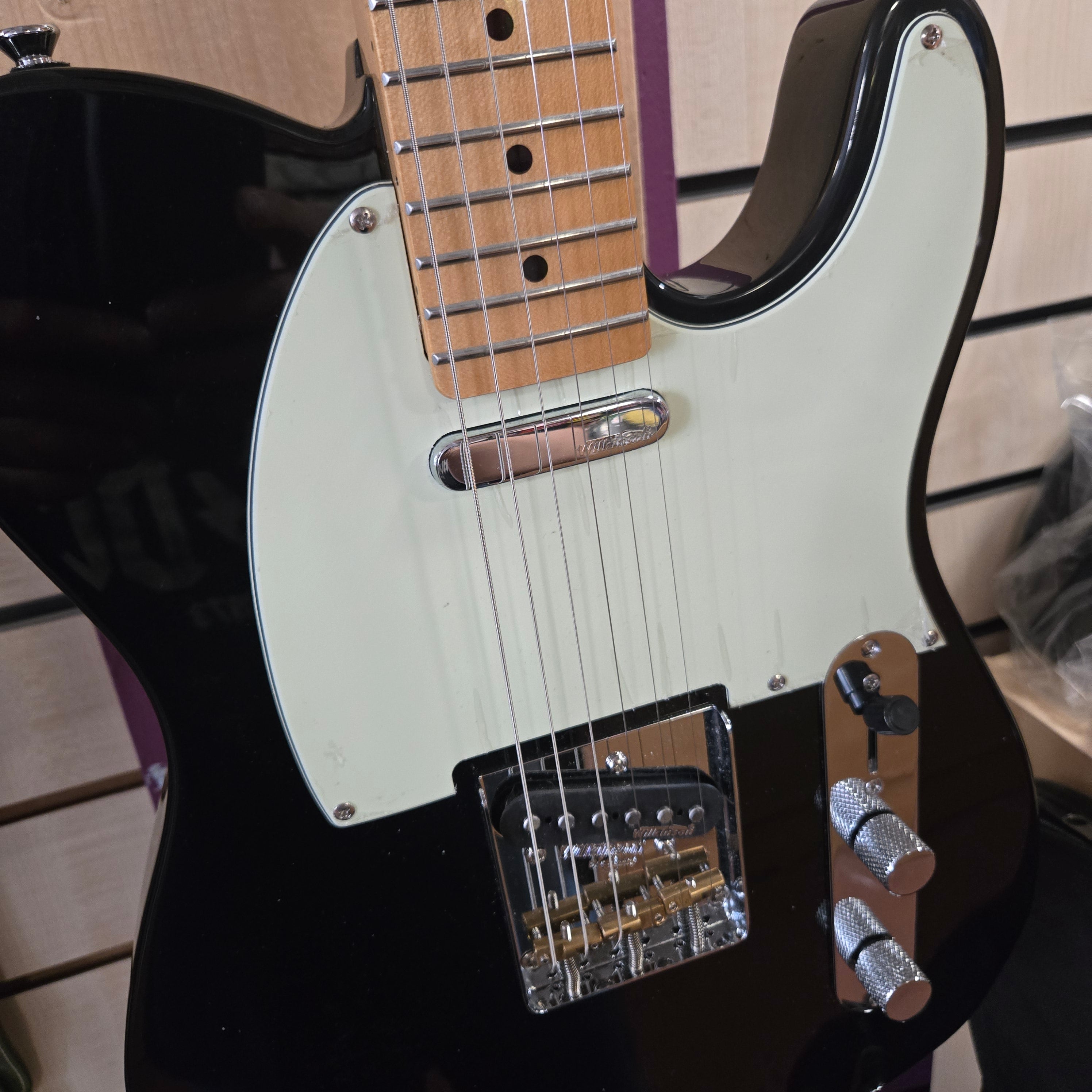 Pre loved Vintage V75 Reissue
