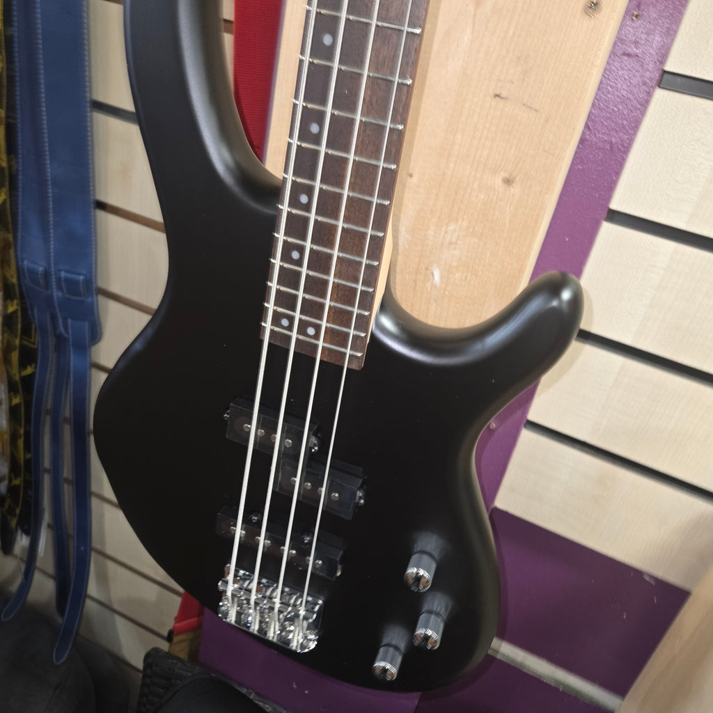 Cort Action PJ OPB