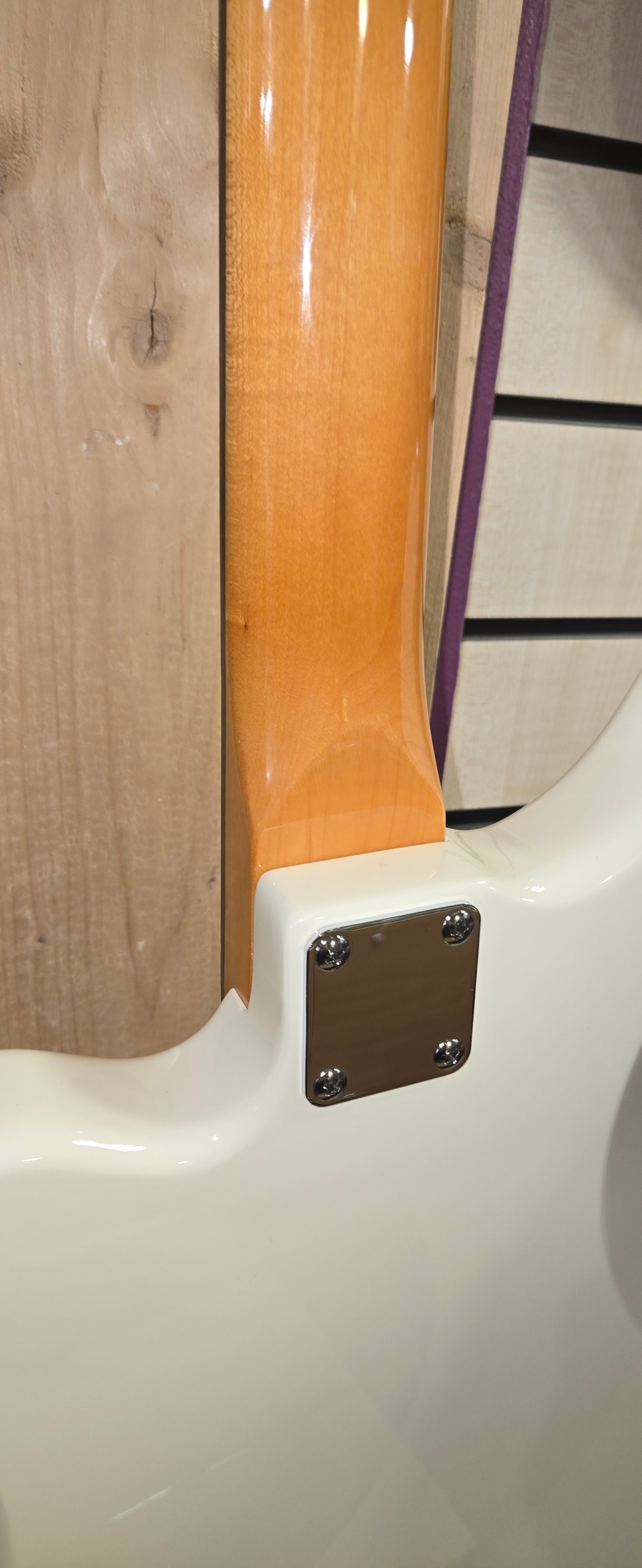 Aria Pro Retro 1532 VW