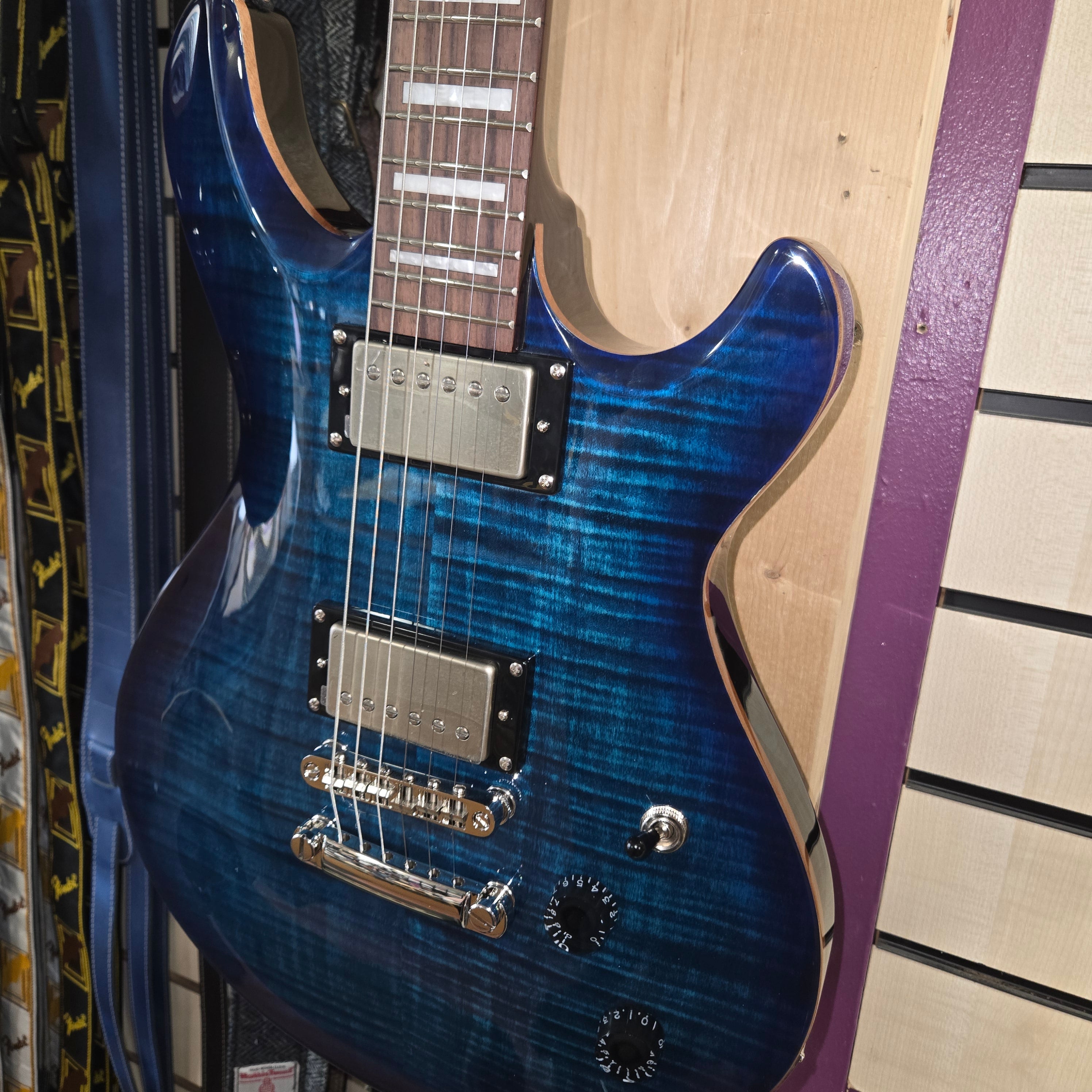 Cort M600 BB