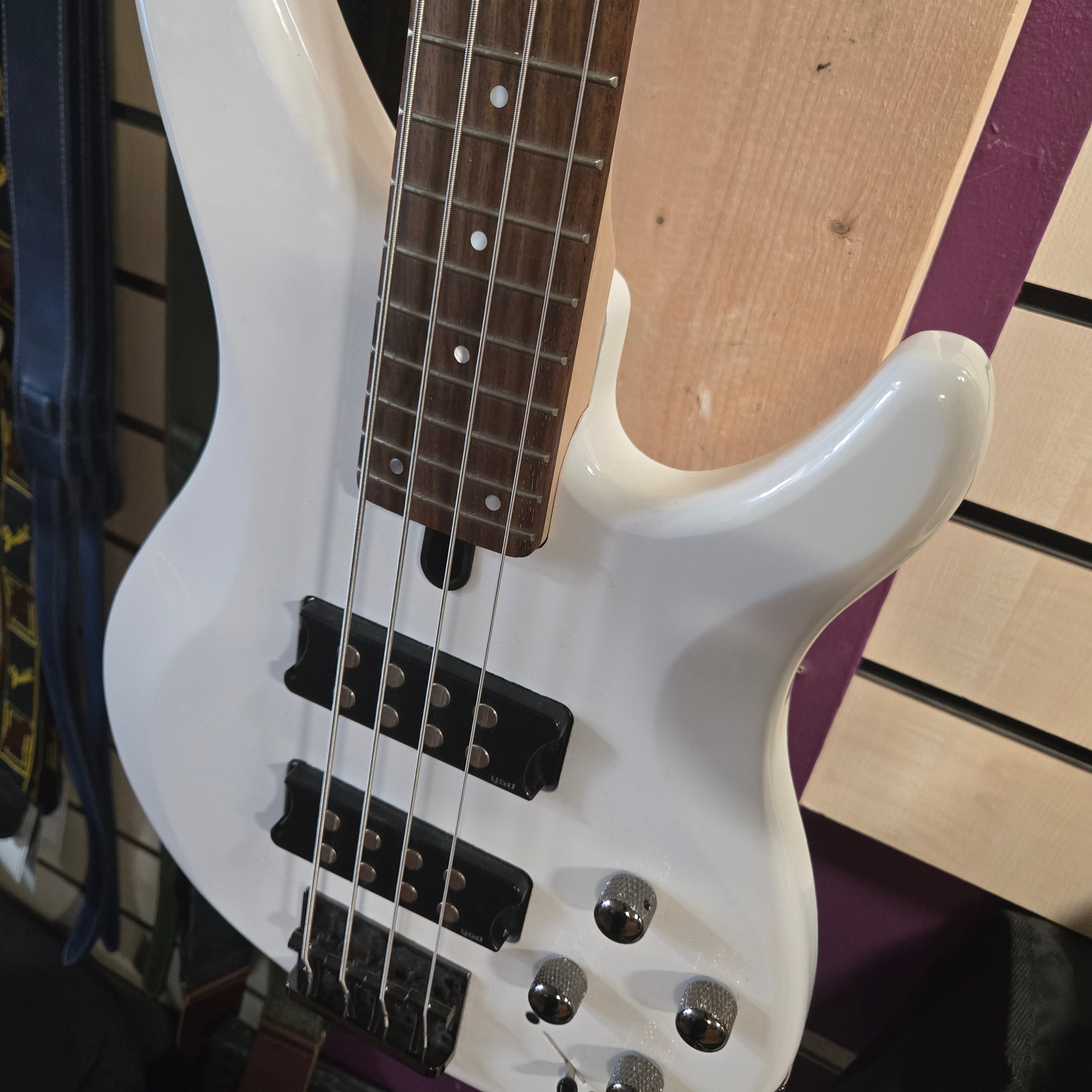 Pre loved Yamaha TRBX304