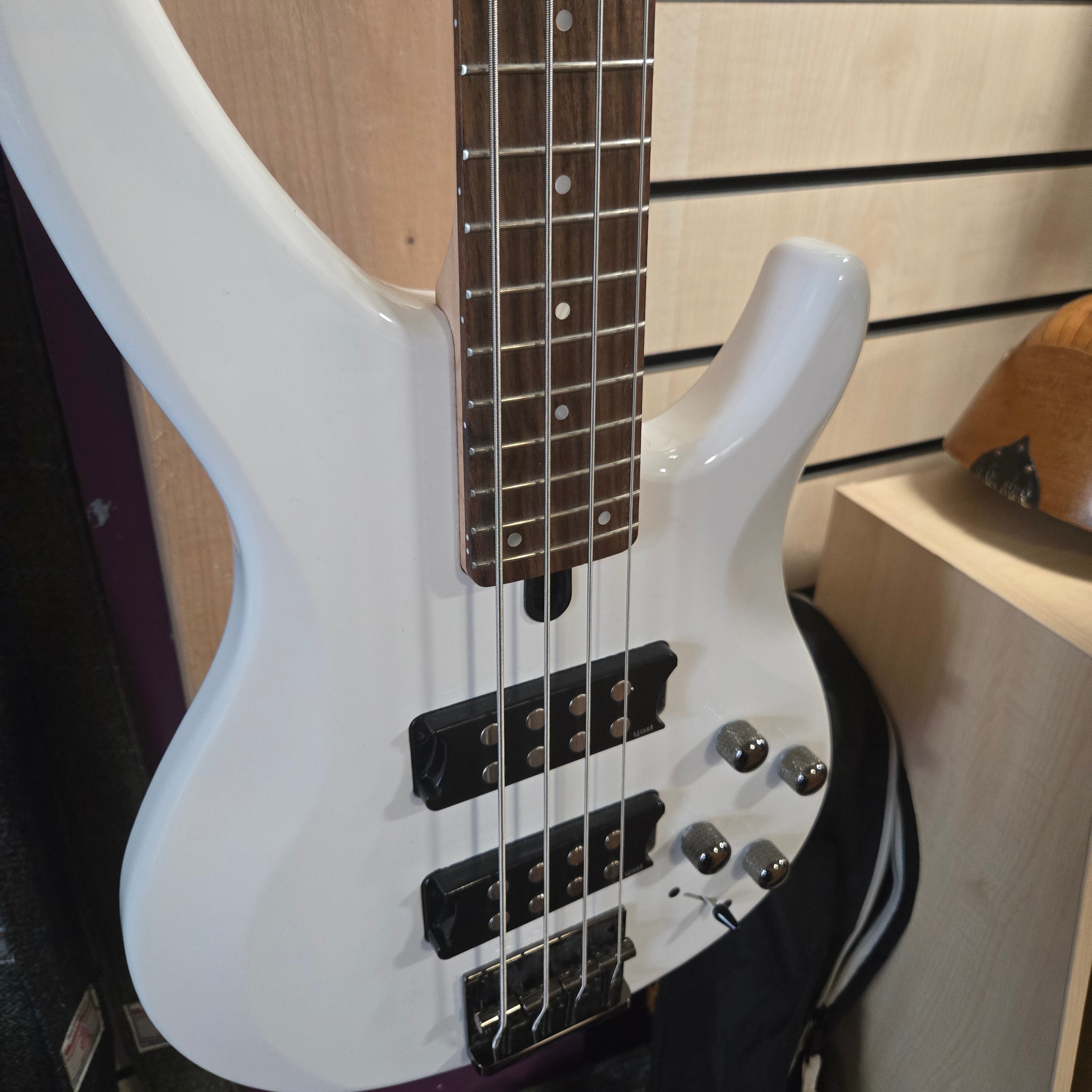 Pre loved Yamaha TRBX304