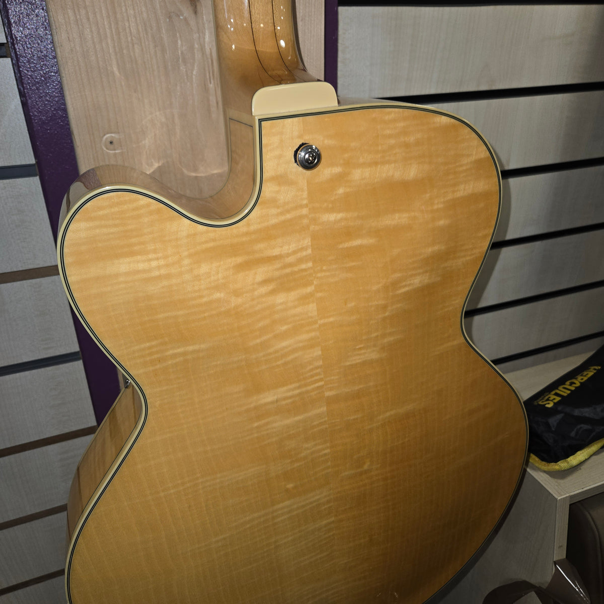 Pre loved Ibanez AF105 NT 12 01 Artcore