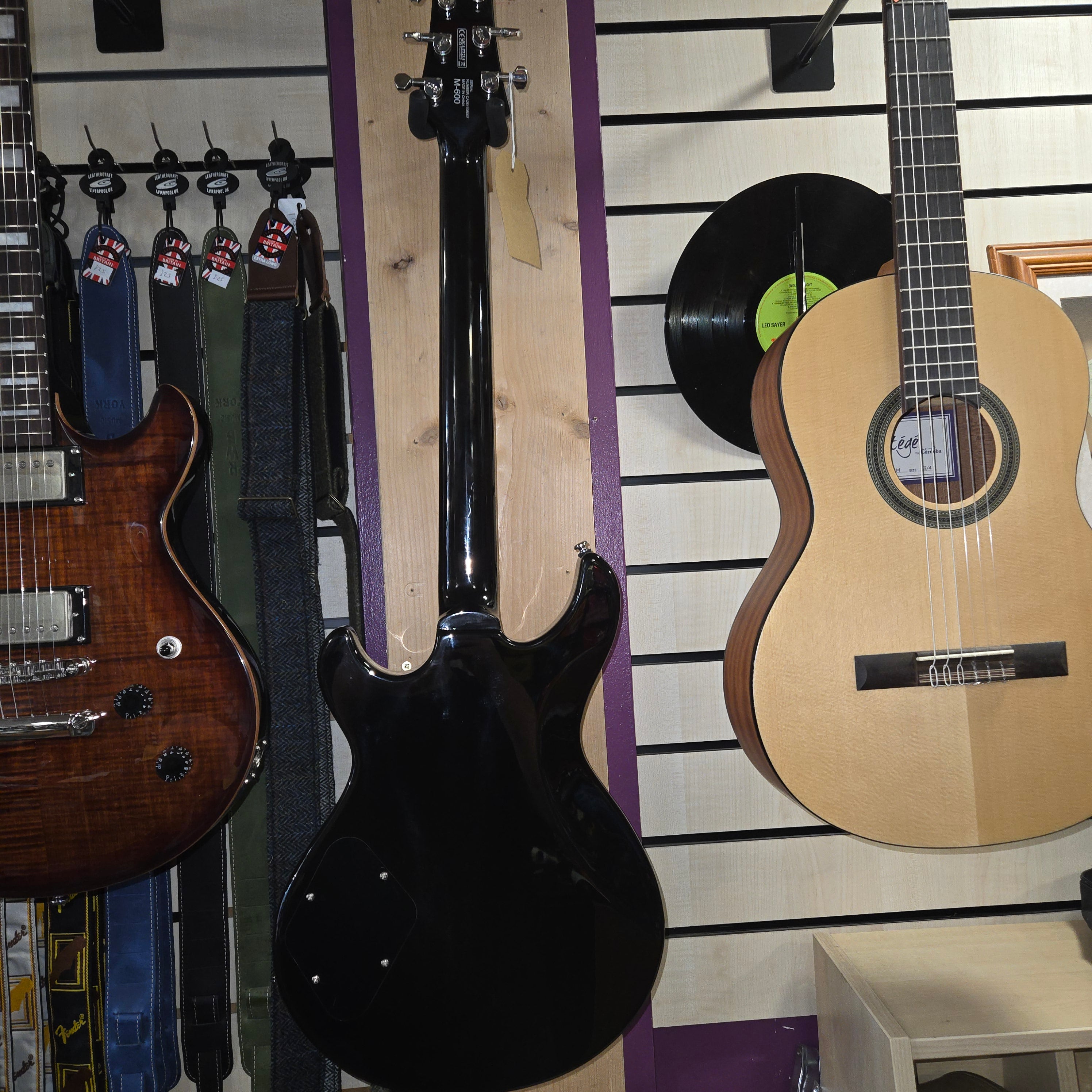 Cort M600 BB