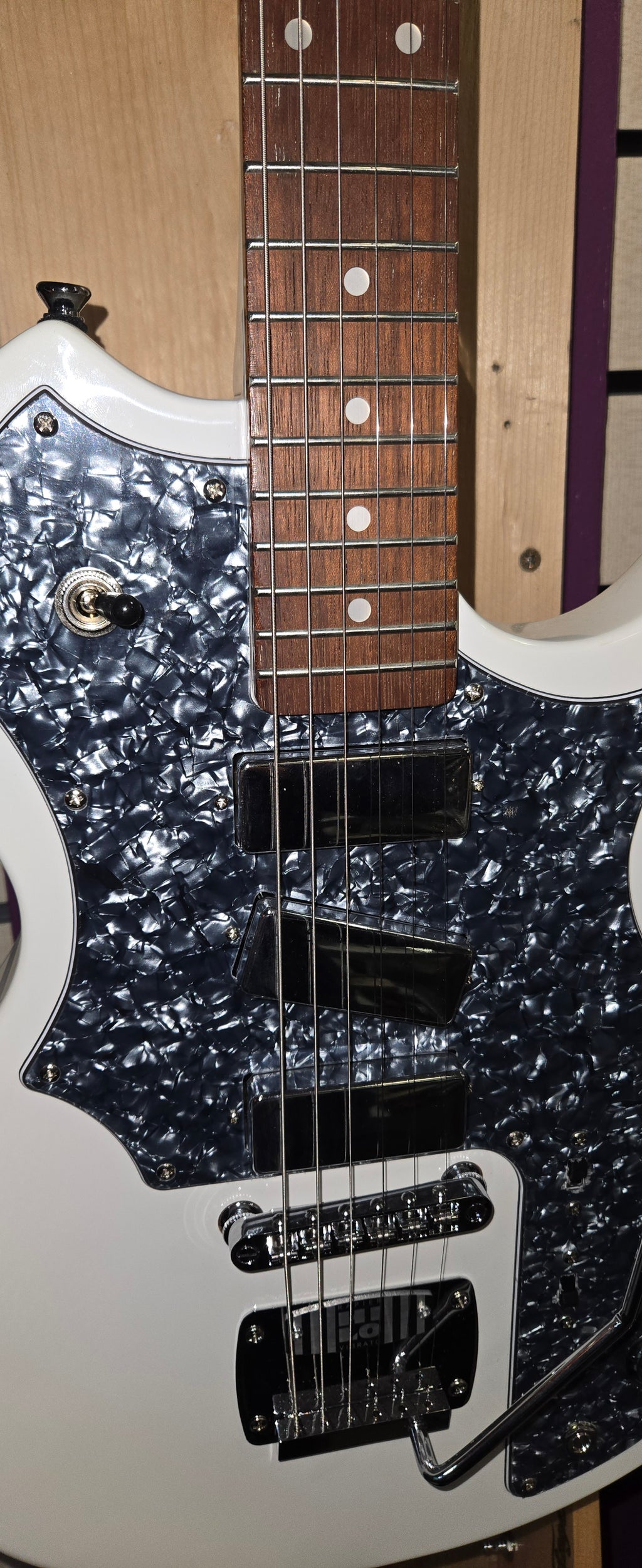 Rapier Deluxe Electric Guitar ~ Arctic White