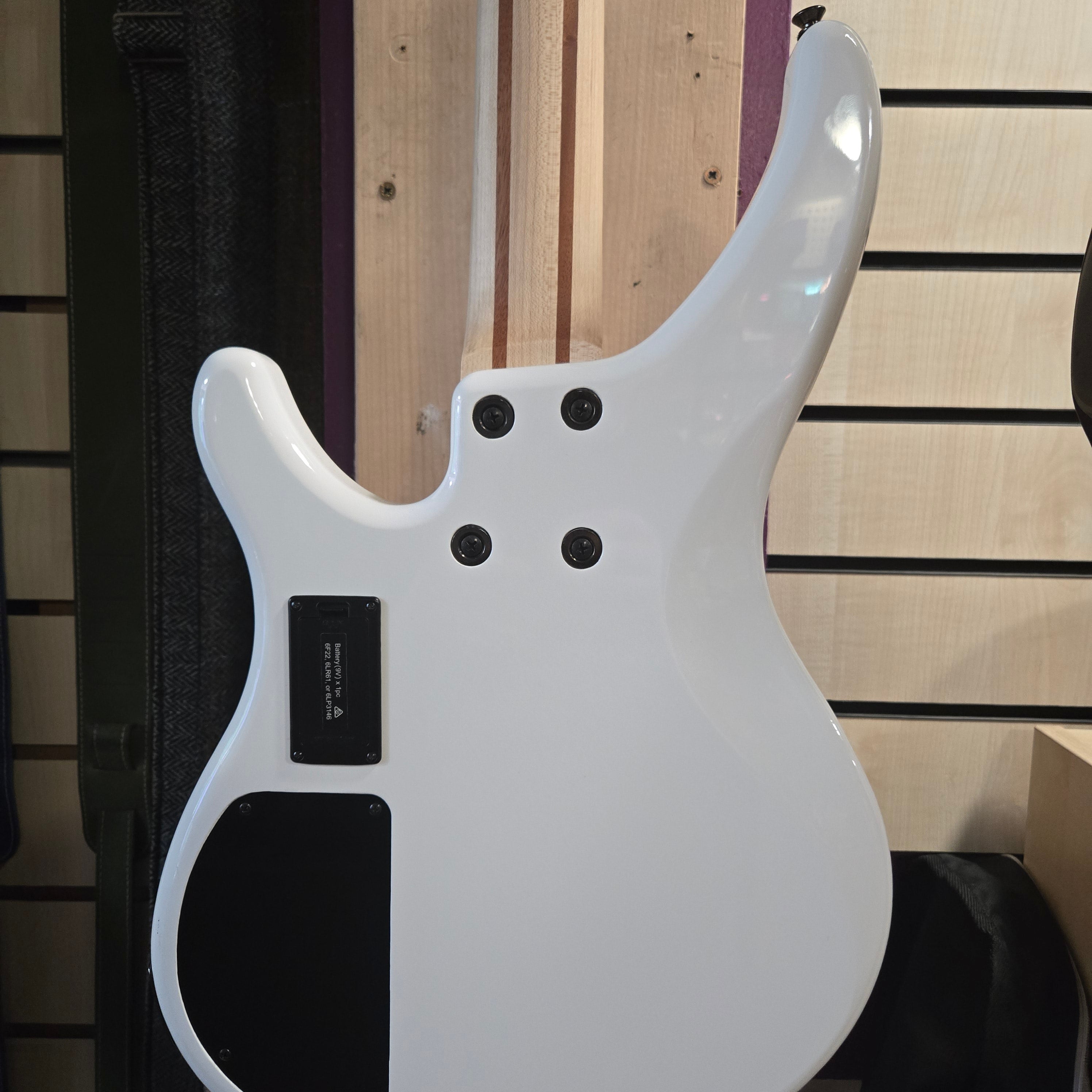 Pre loved Yamaha TRBX304