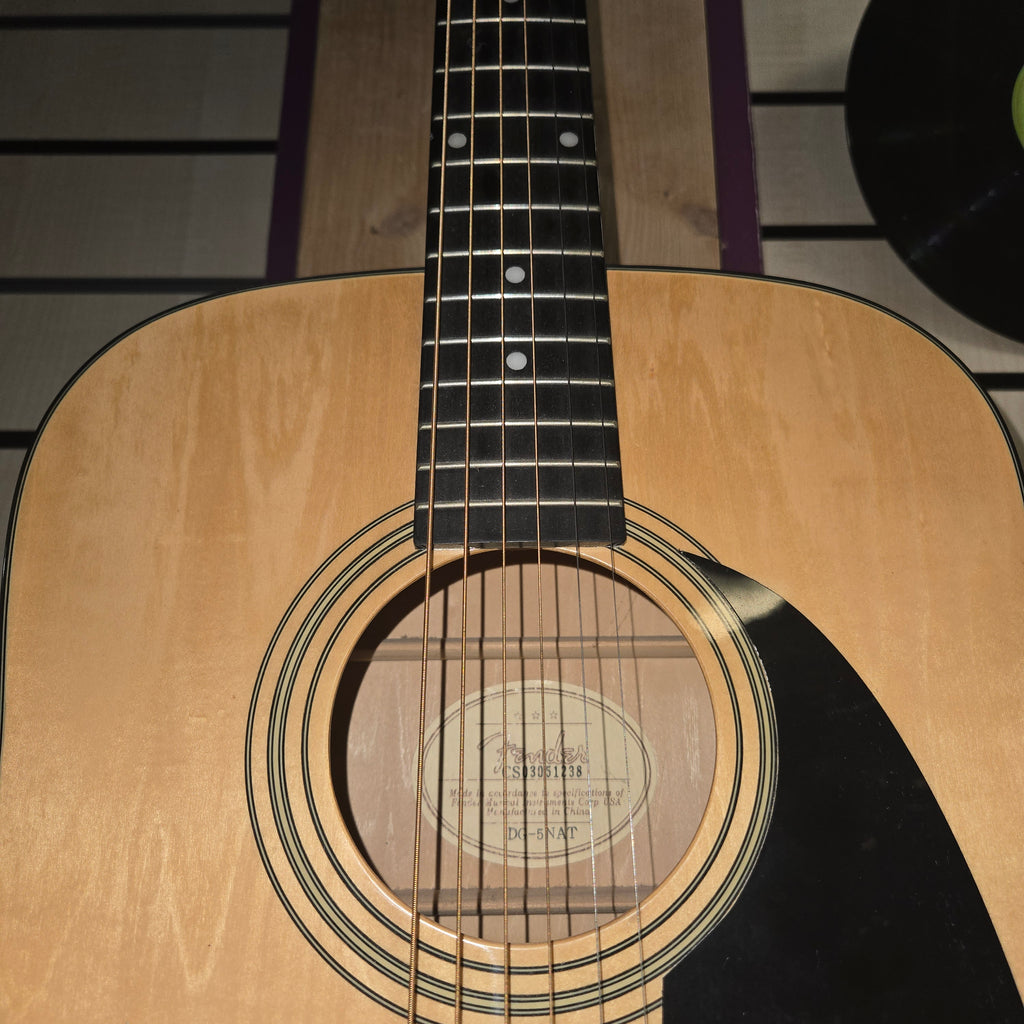 Pre loved Fender DG5 NAT