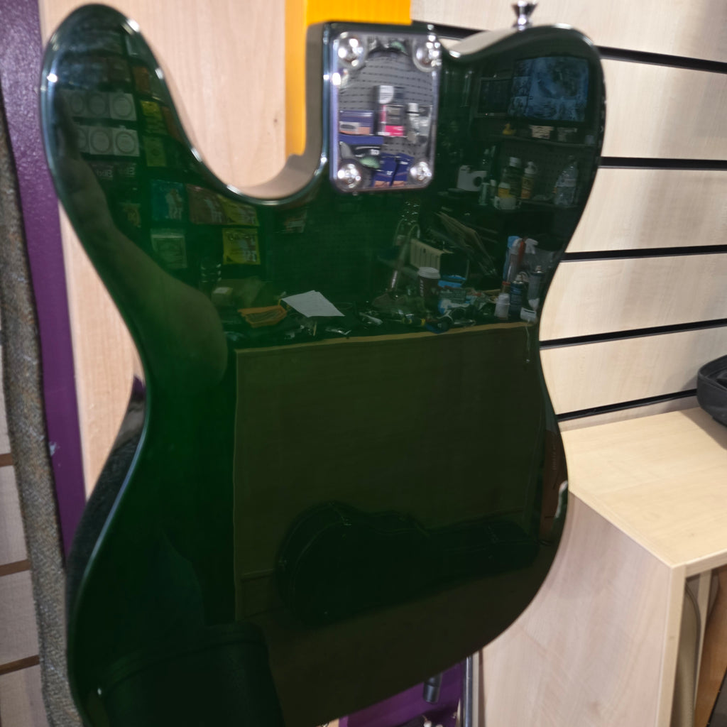 Pre loved Leo Jaymes guitar