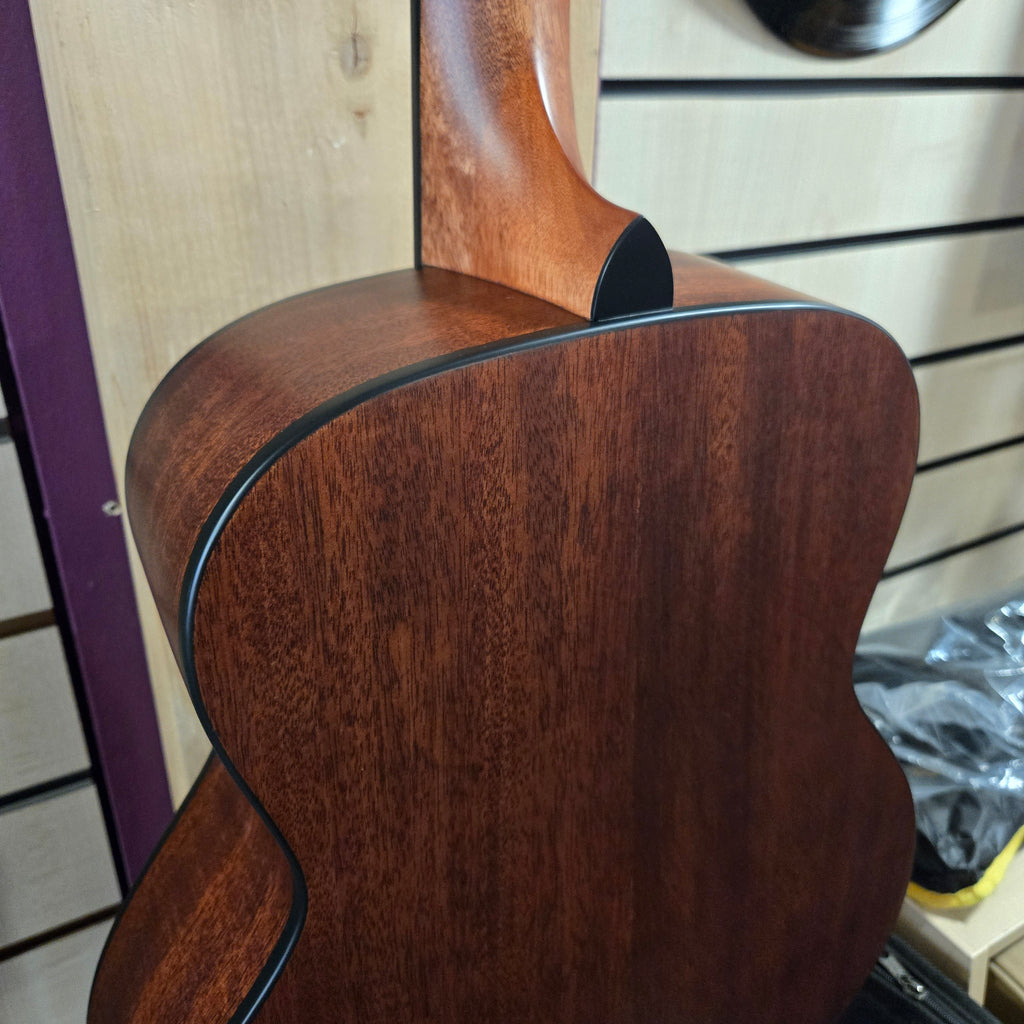 Adam Black travel guitar 02T VSB