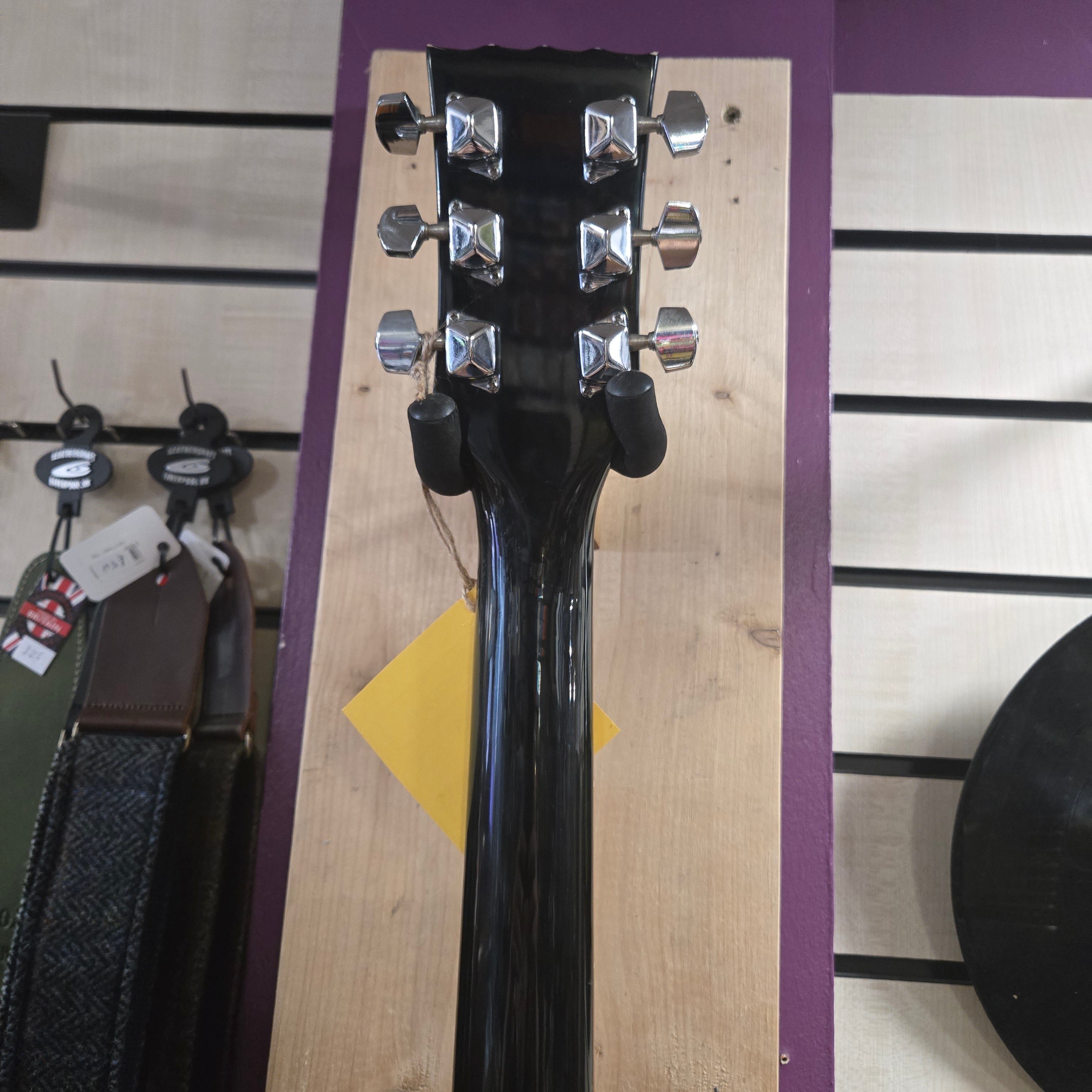 Pre loved Encore E99 LP Style