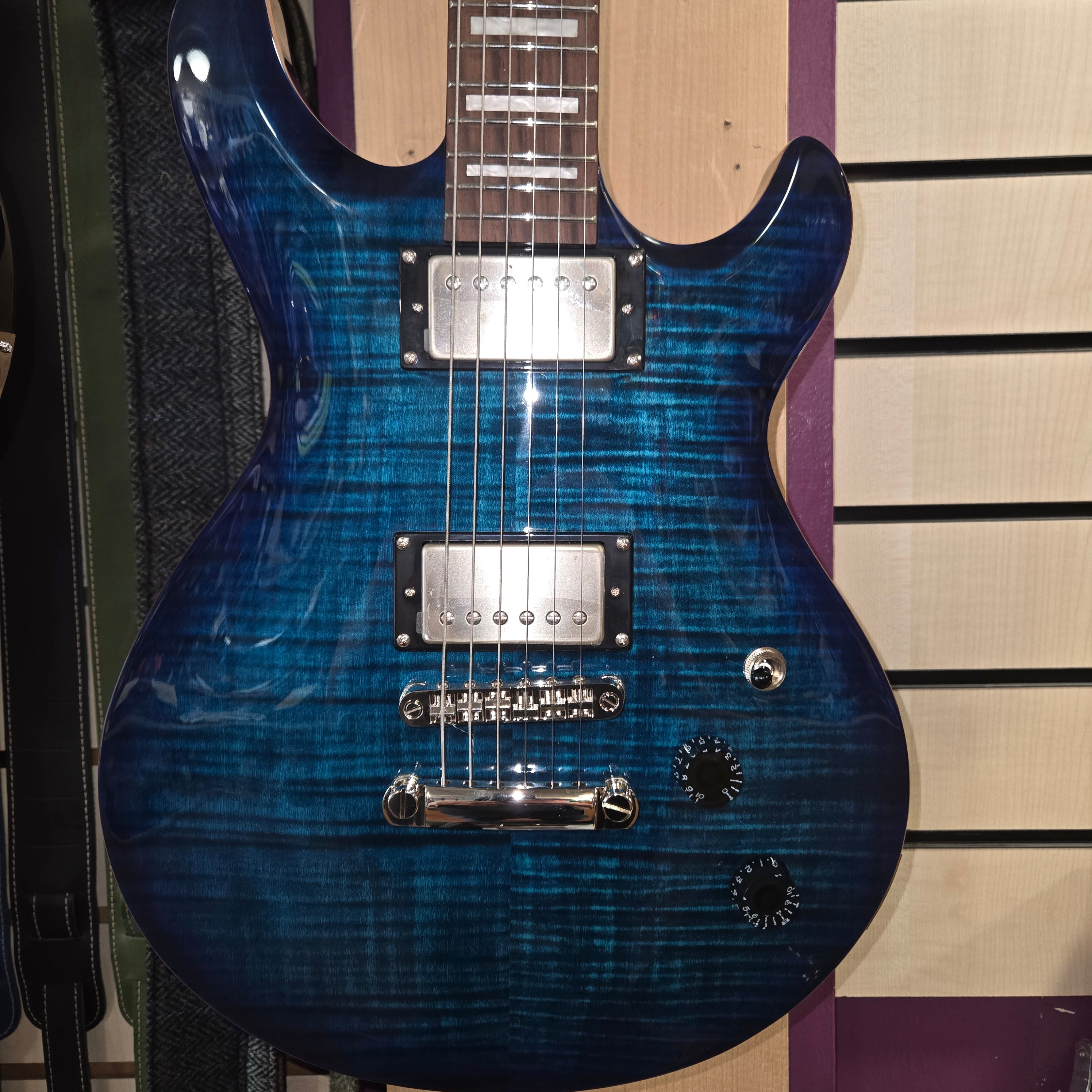 Cort M600 BB