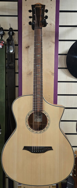 Pre loved Bromo BAT4CE