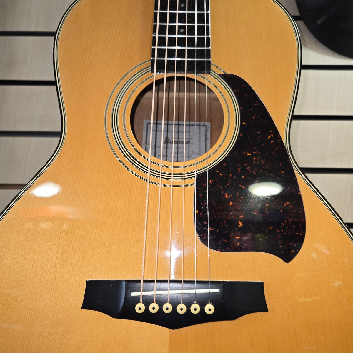 Pre loved Ibanez V100