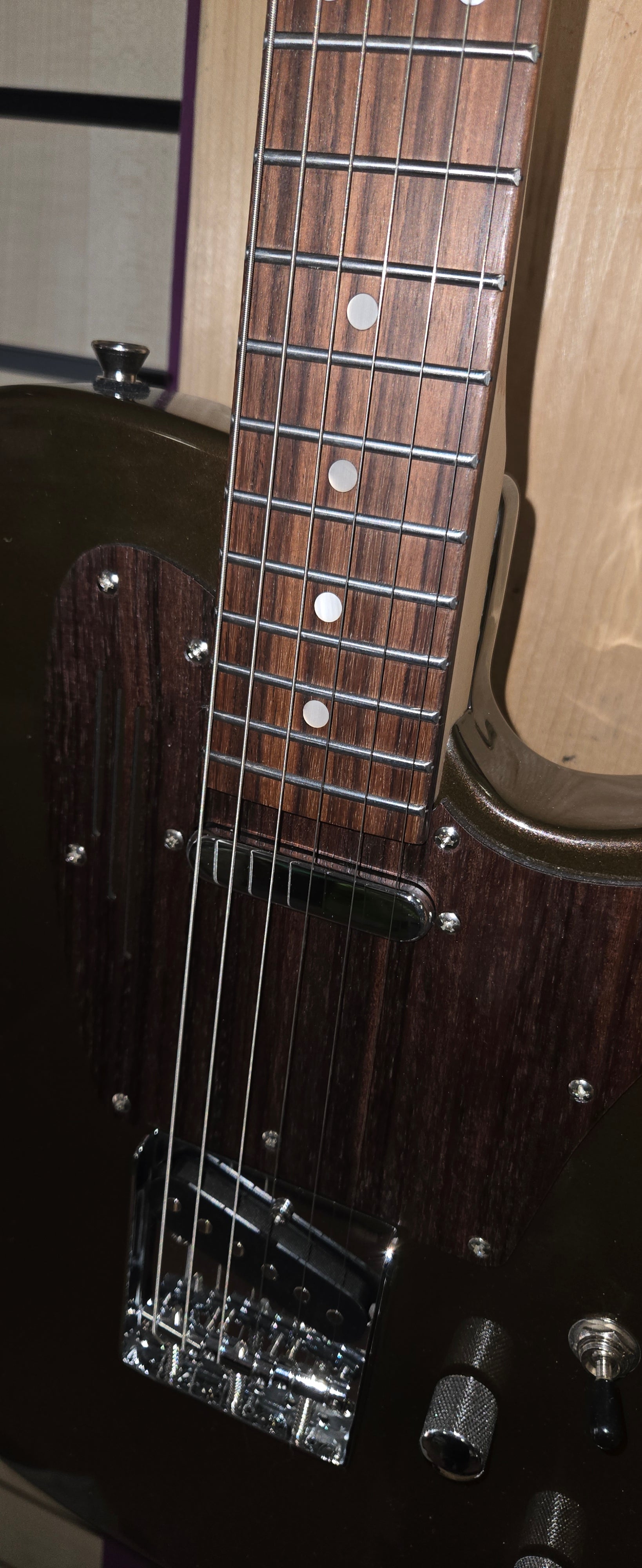 Magneto UT Wave Metallic Brown