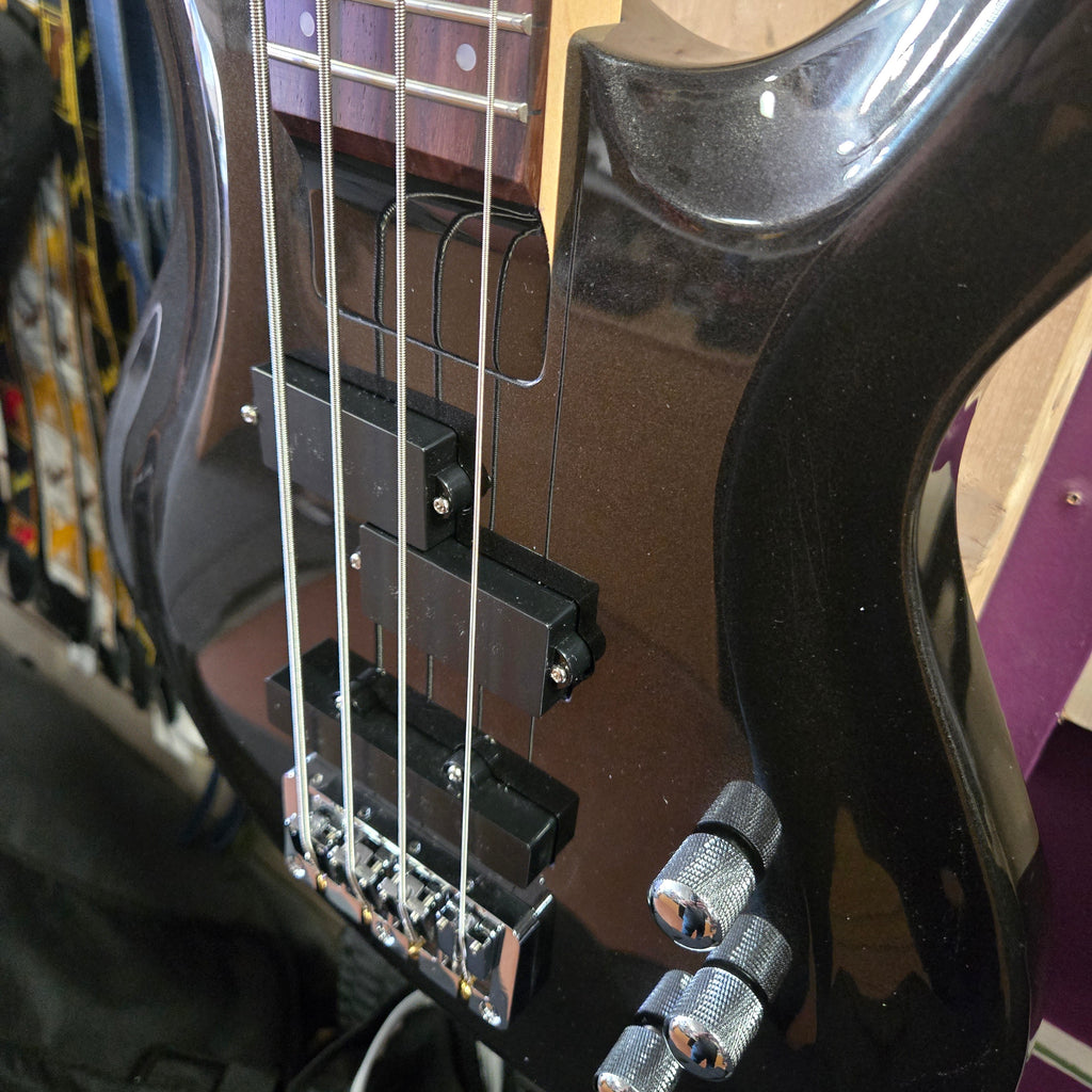 Aria Pro ii IGB STD MBK