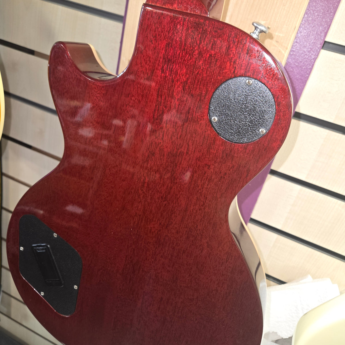 Pre loved Gibson Les Paul Deluxe 2015