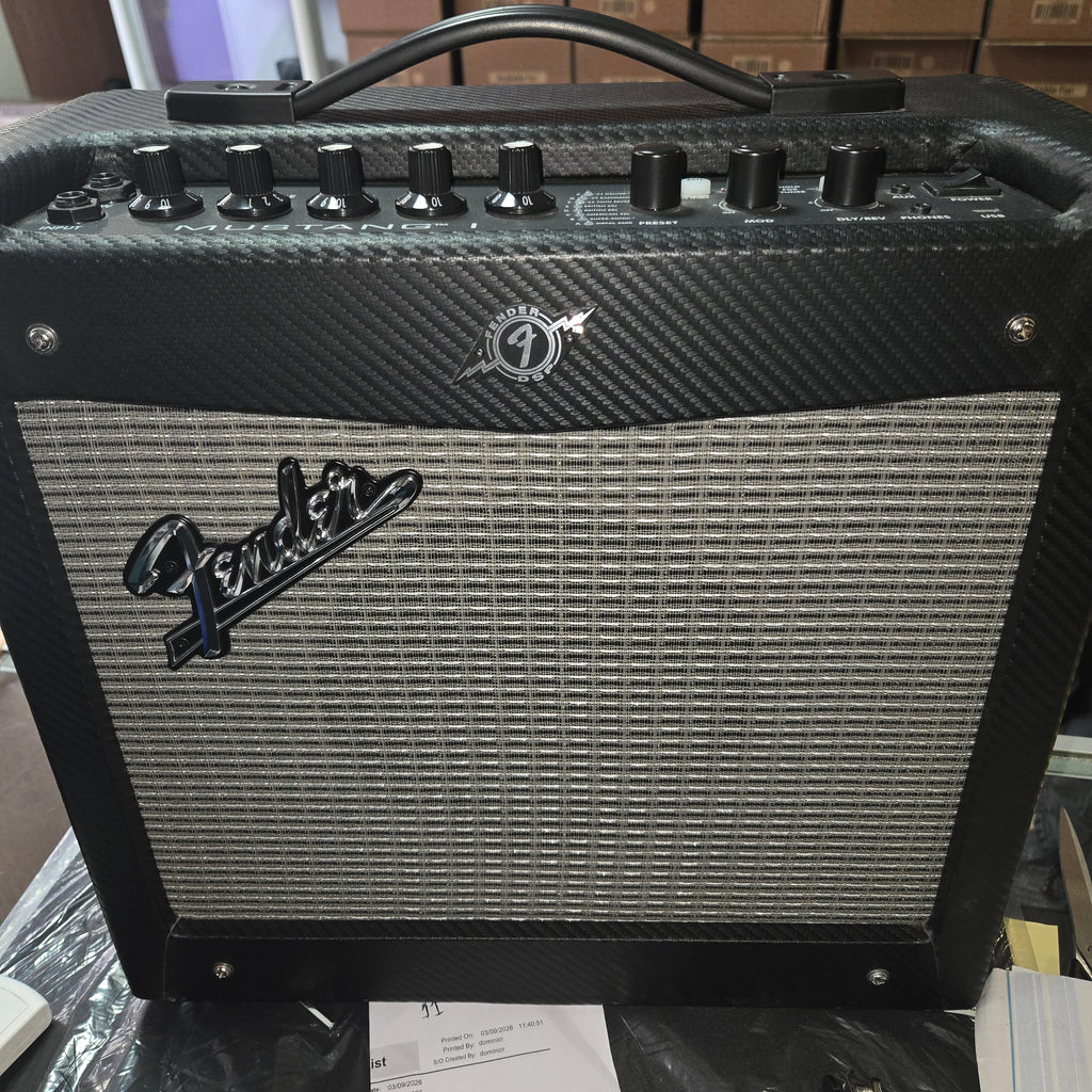 Pre loved Fender Mustang 1.