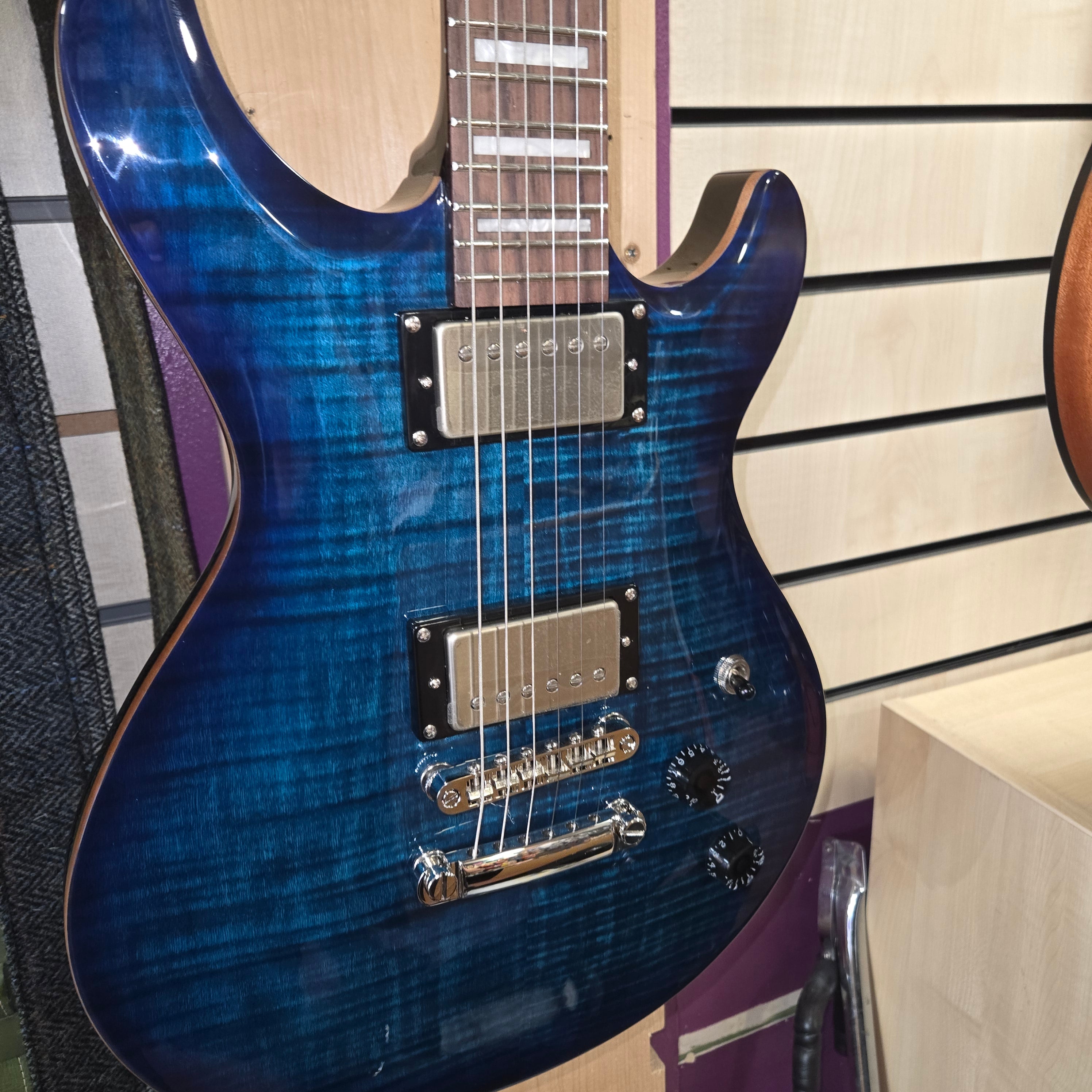 Cort M600 BB