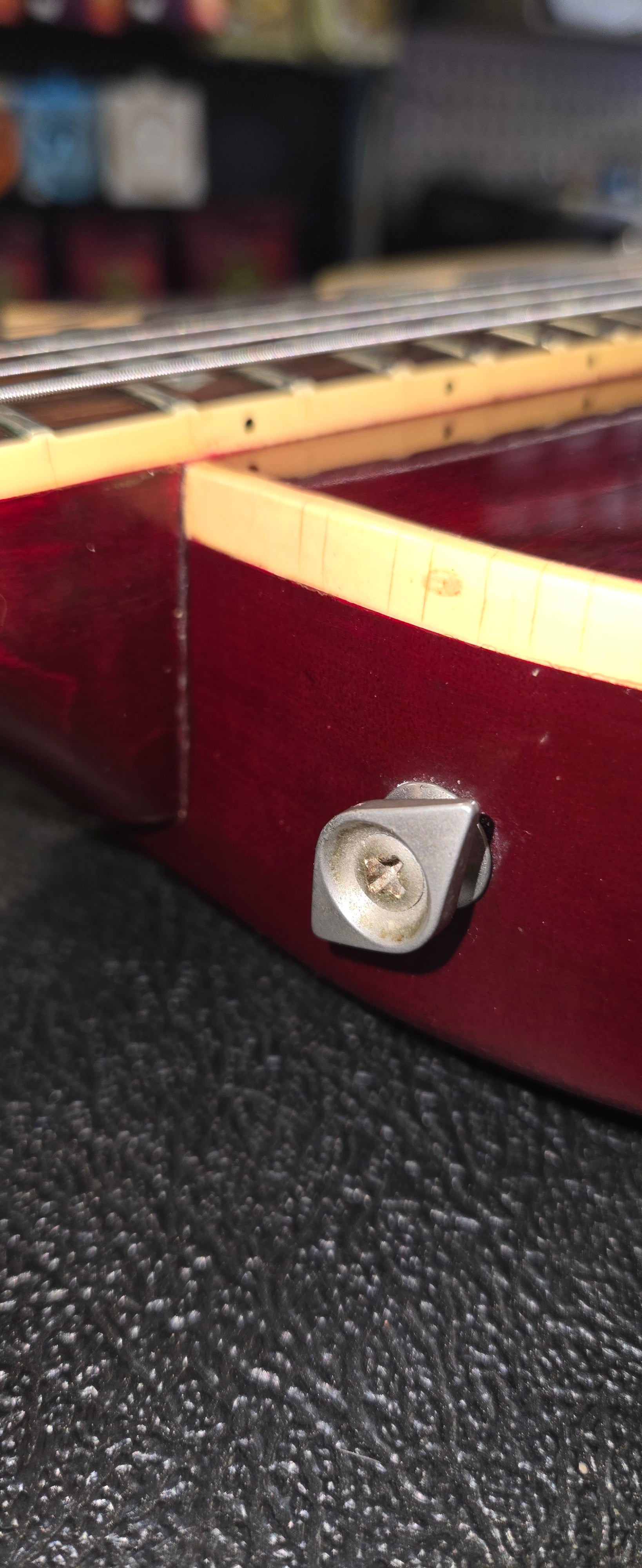 Gibson Les Paul Deluxe 1982 Pre Loved