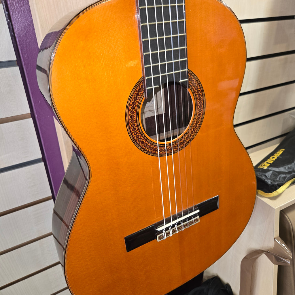 Pre loved Gomez y Gomez C1