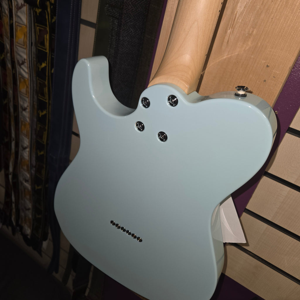 Pre loved Fret king FKV2CLB
