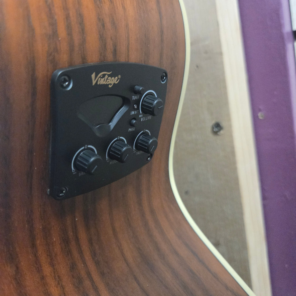 Vintage VRA900EA The Raven