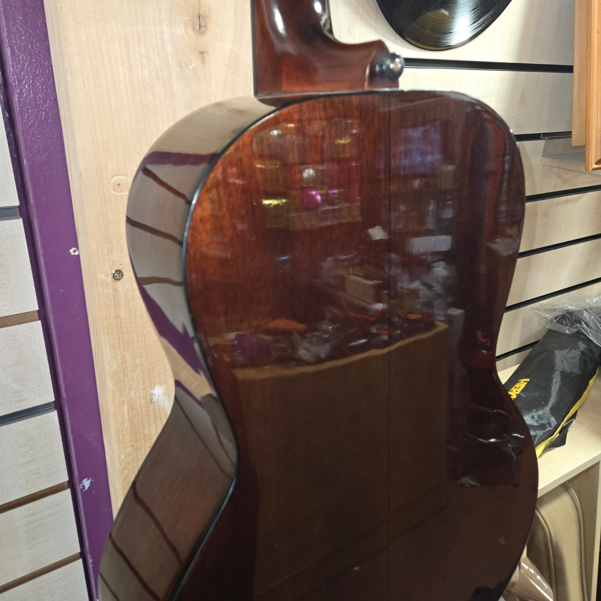 Pre loved Ibanez V100