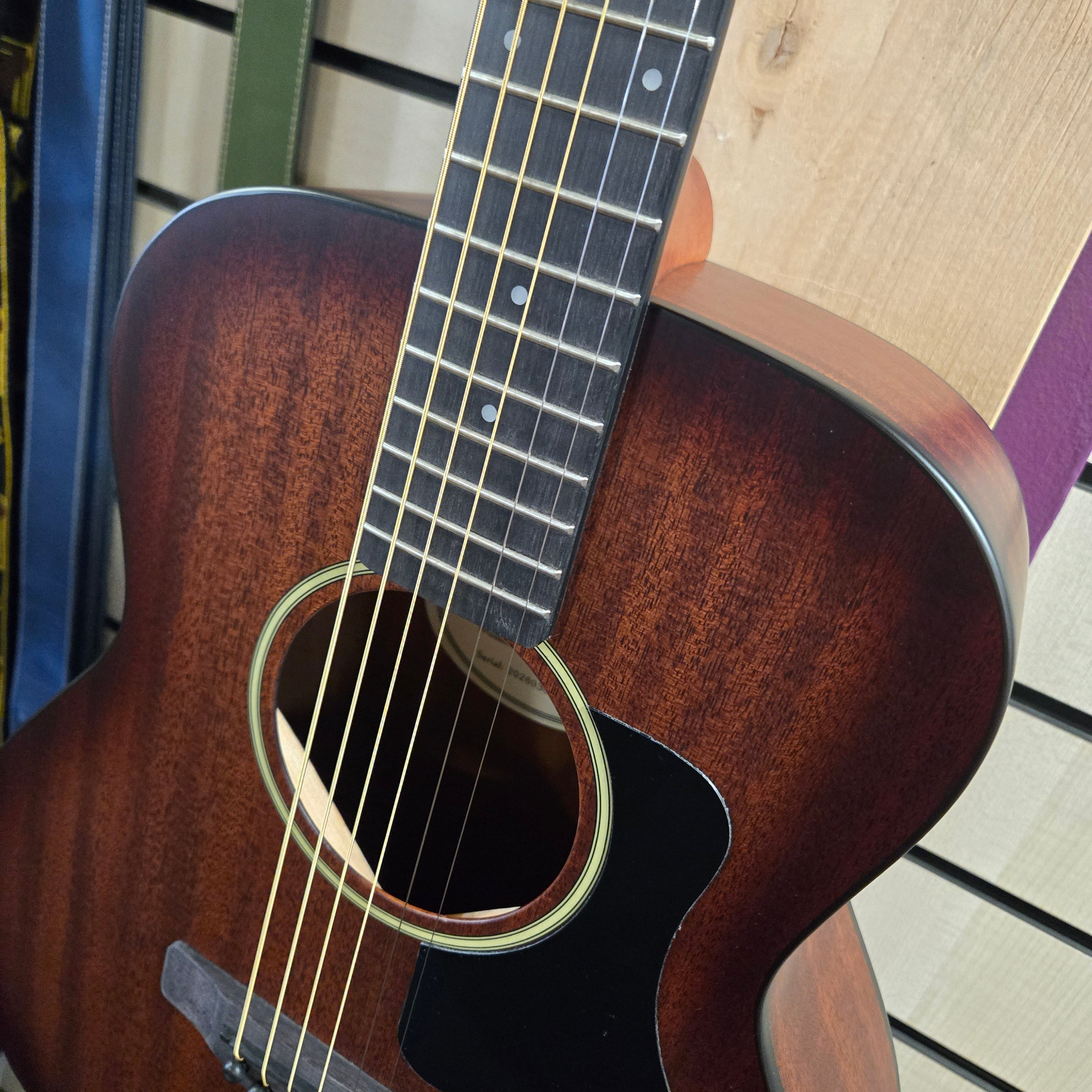 Adam Black travel guitar 02T VSB