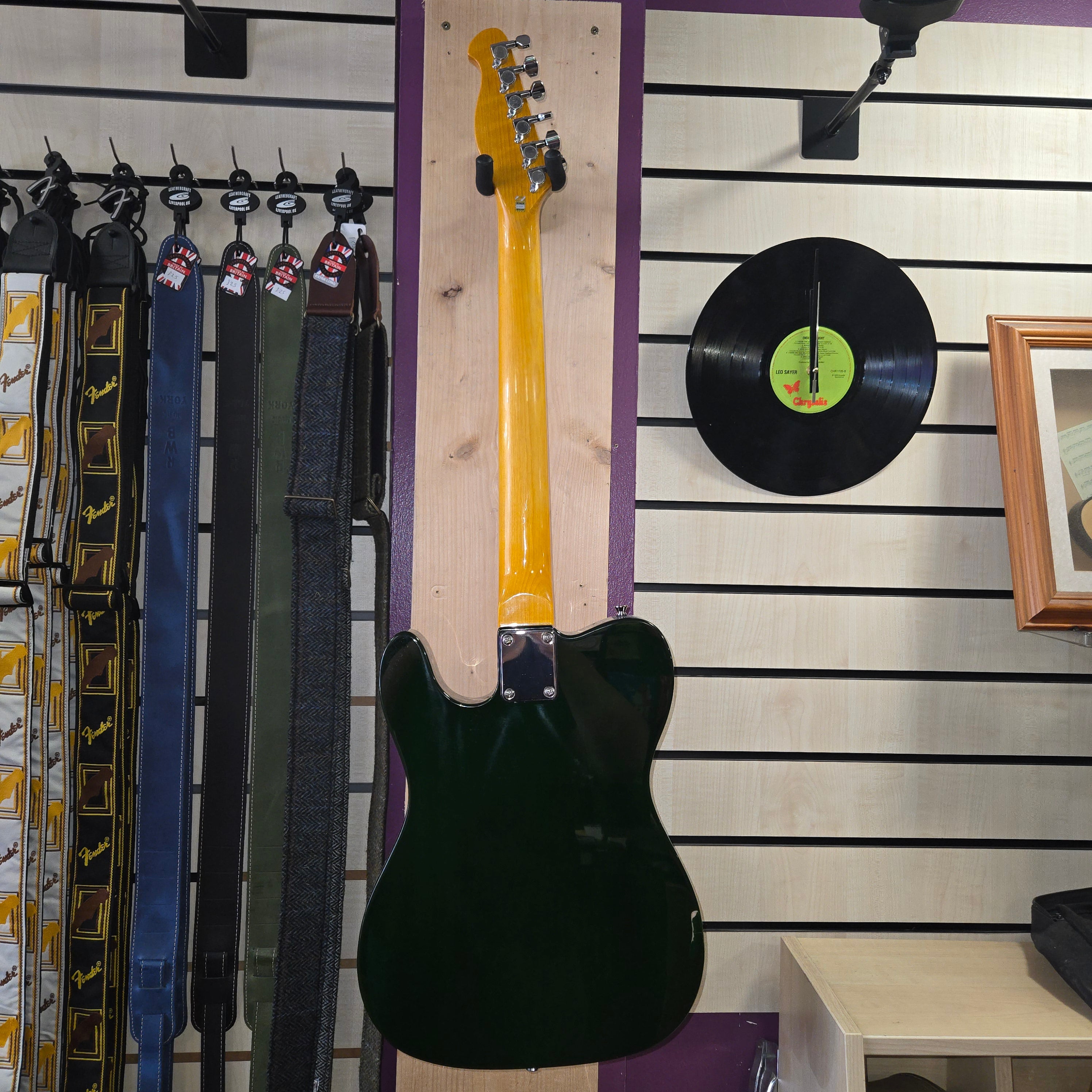Pre loved Leo Jaymes guitar