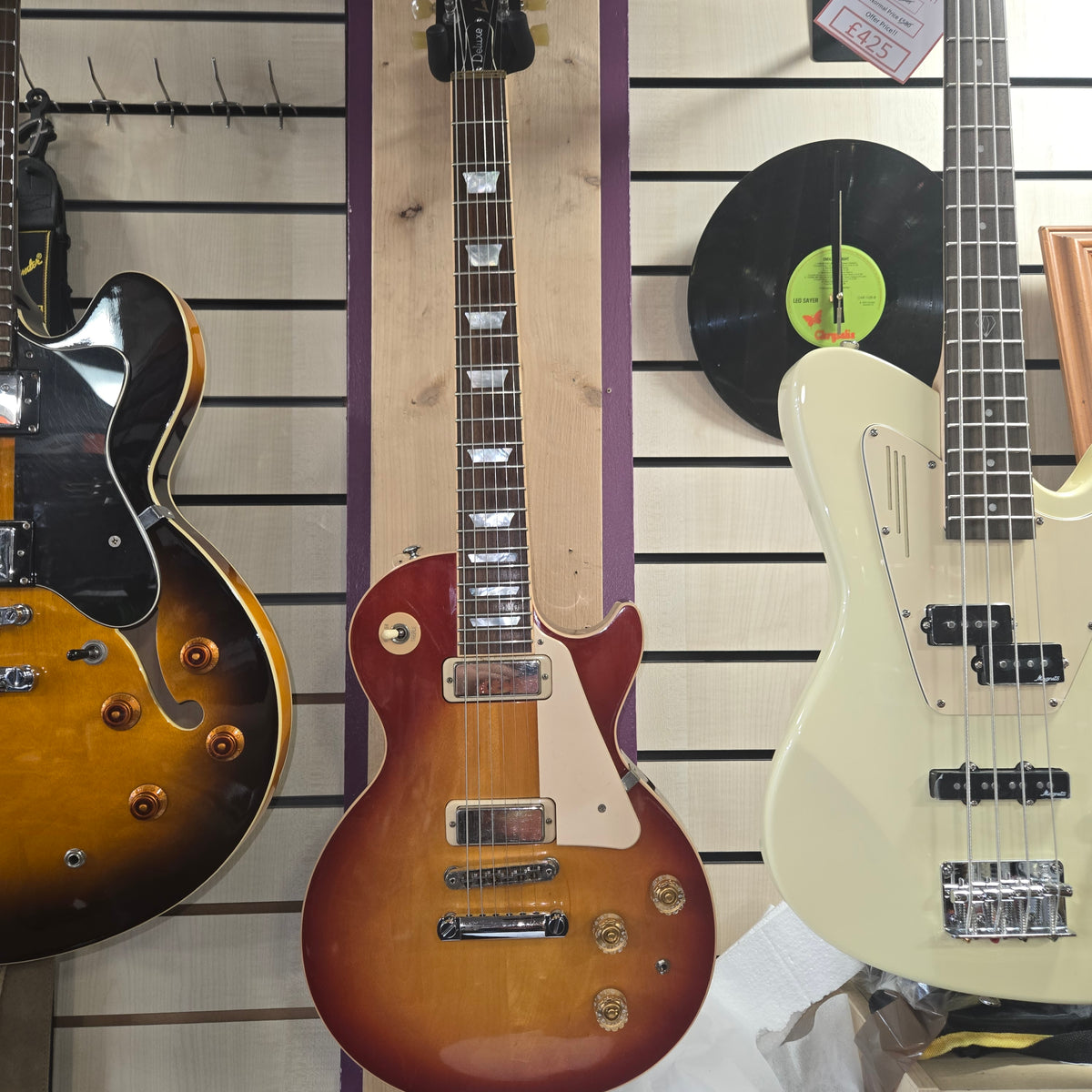 Pre loved Gibson Les Paul Deluxe 2015