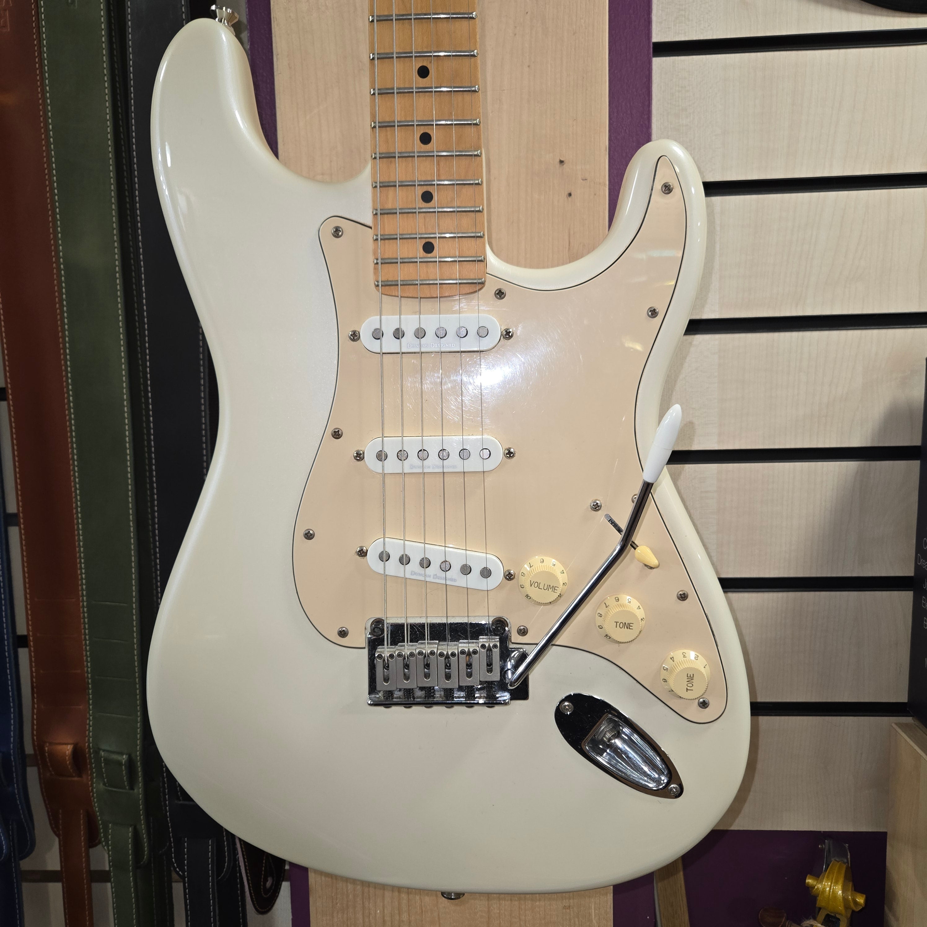 Squier Deluxe Pre Loved