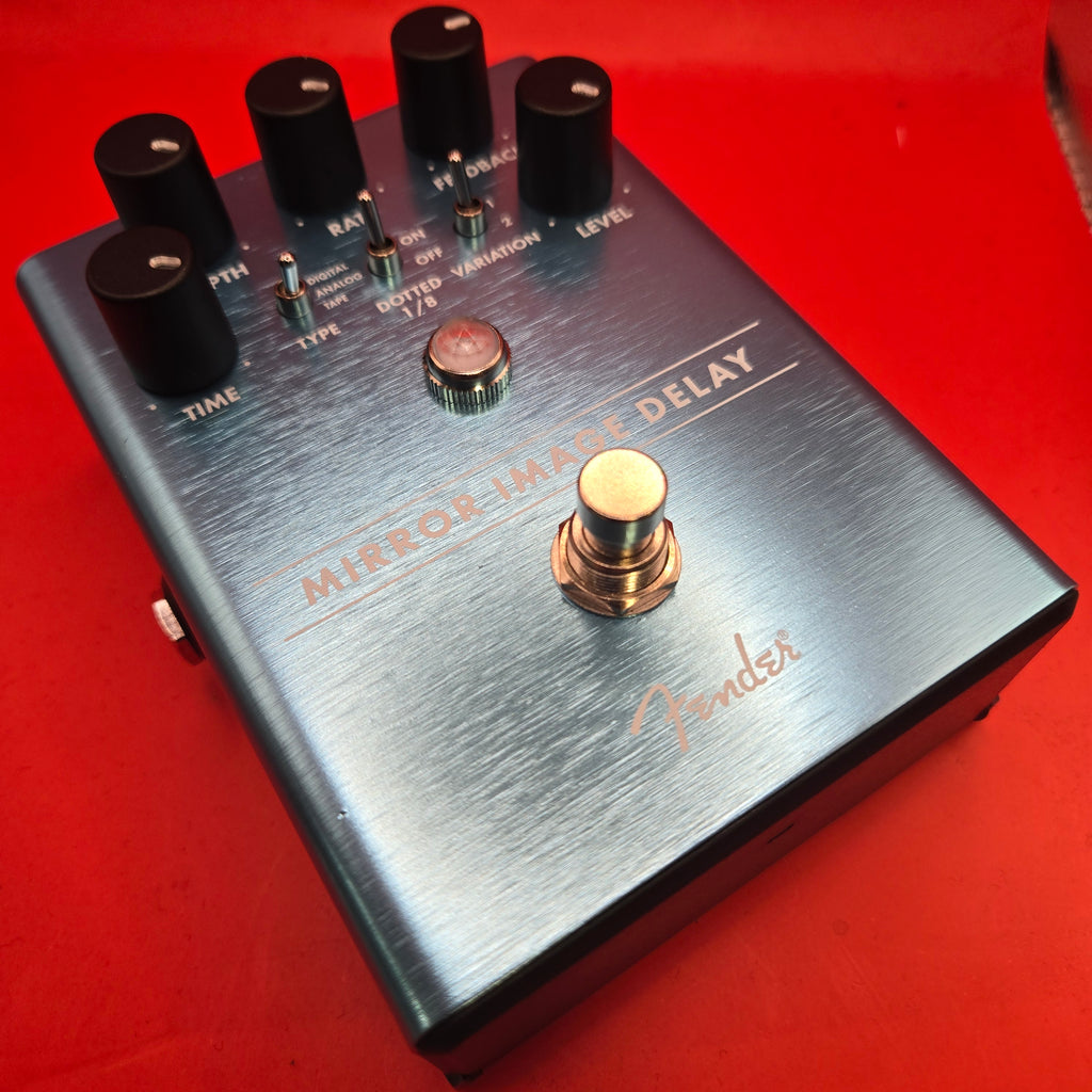 Fender Mirror Image Delay