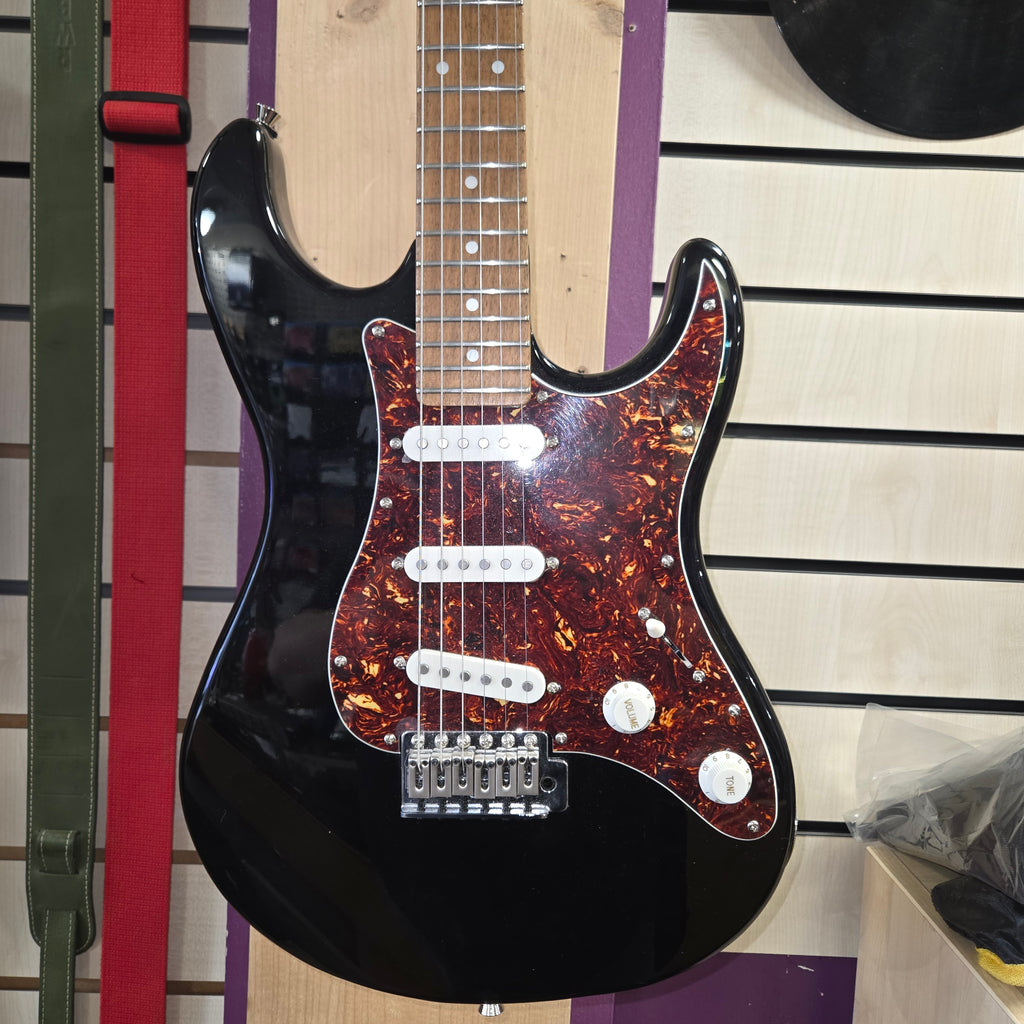 Pre loved Levinson Sceptre blk.