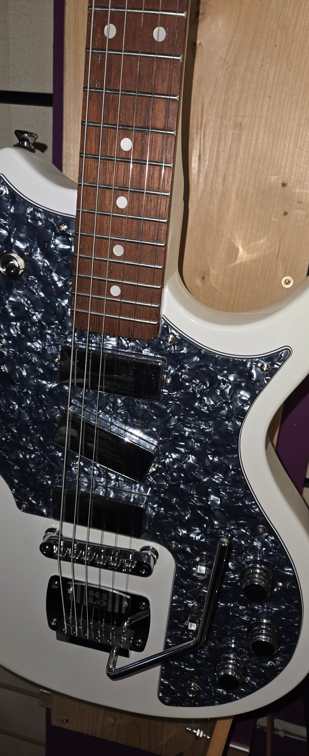 Rapier Deluxe Electric Guitar ~ Arctic White