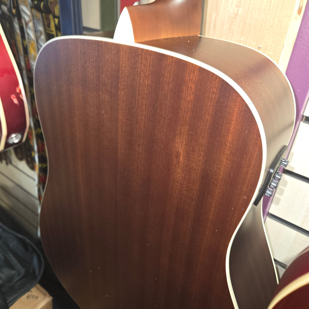 Vintage VE140VSB