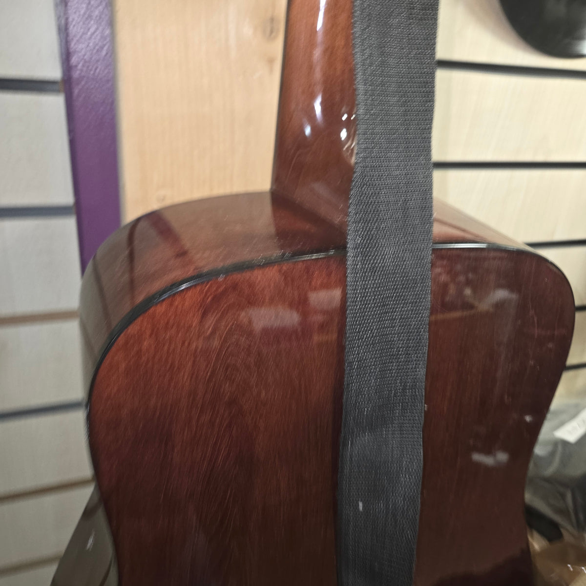 Pre loved Fender DG5 NAT