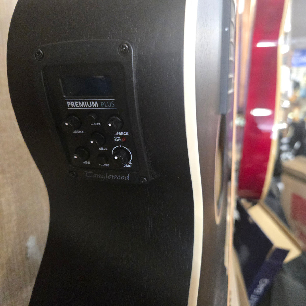 Tanglewood TB4 CE