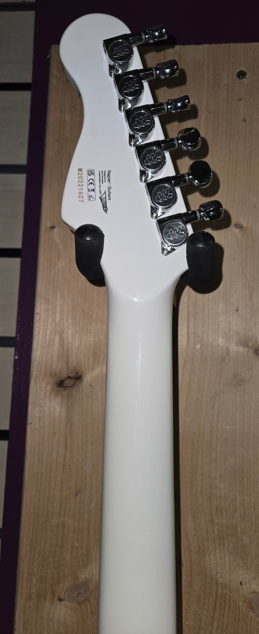 Rapier Deluxe Electric Guitar ~ Arctic White