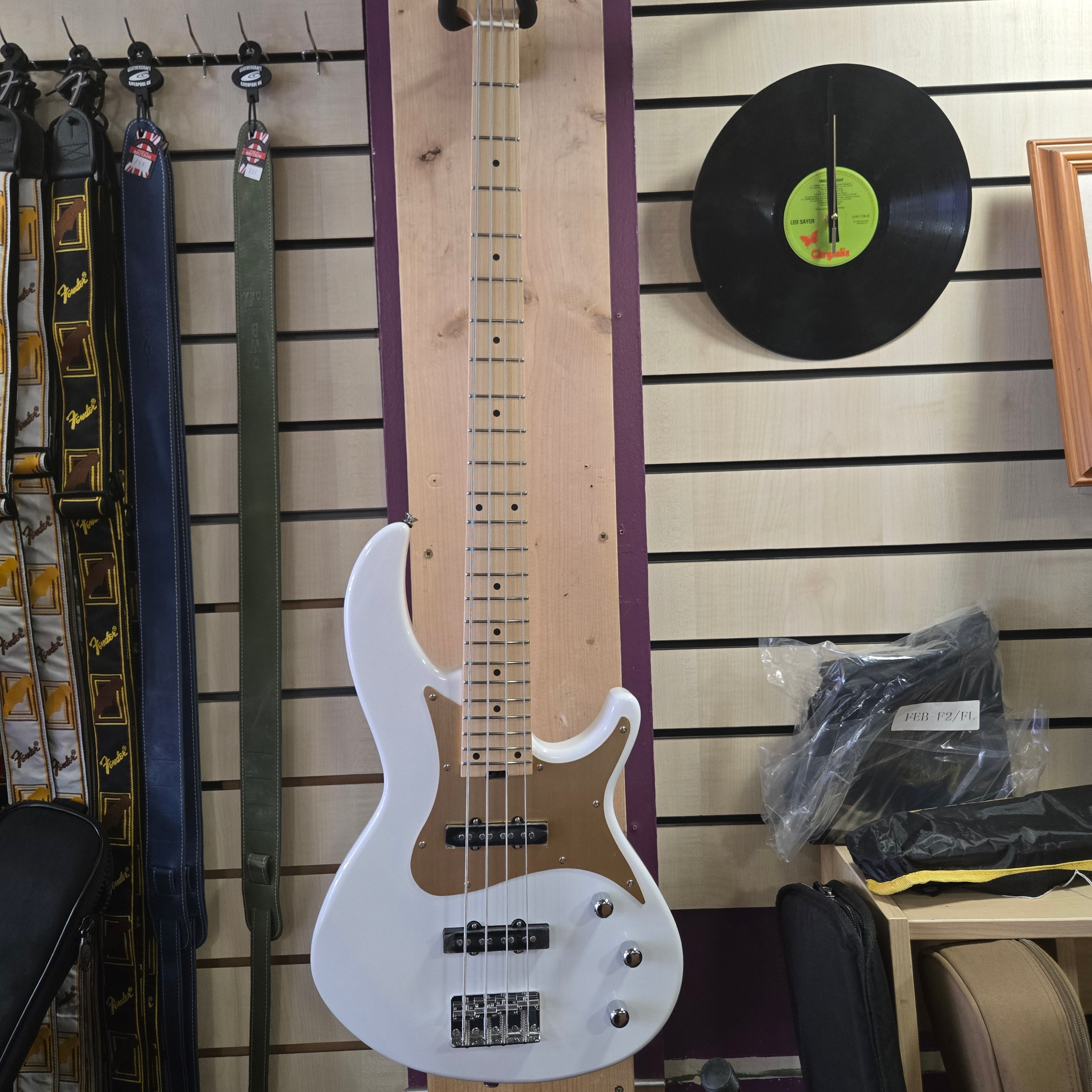 Aria Pro ii RSB 618/4 WH