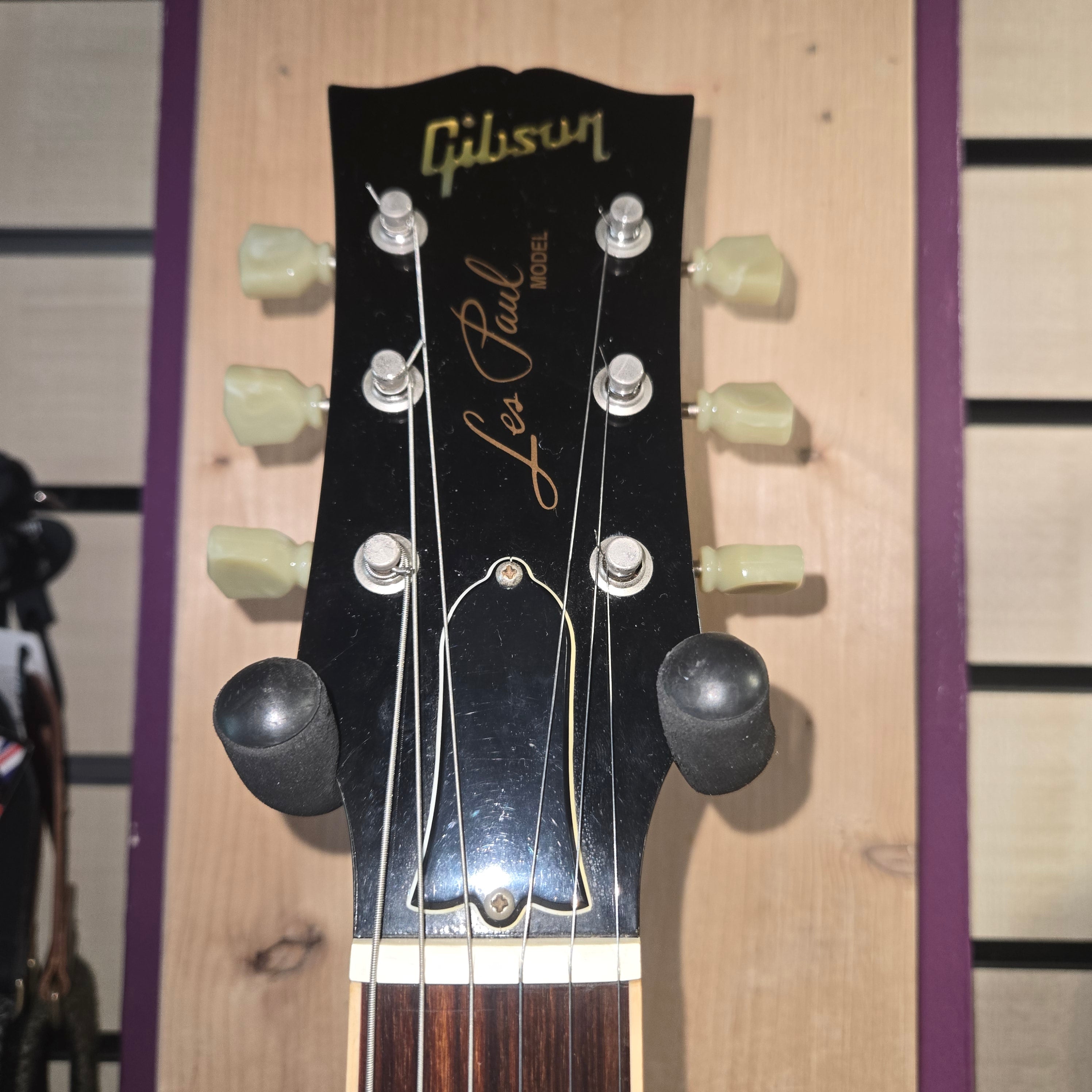 Pre loved Gibson Les Paul Standard 2002 Honeyburst