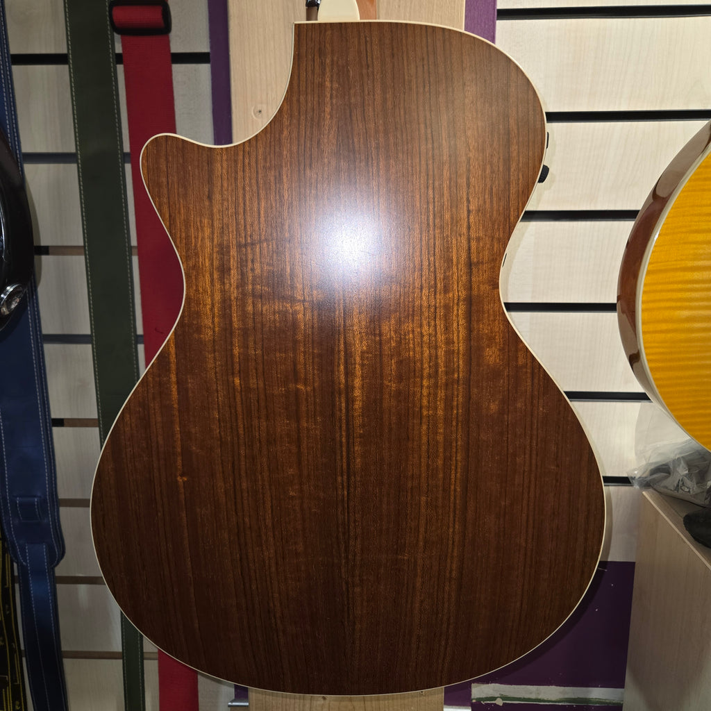Pre loved Taylor 412-CE