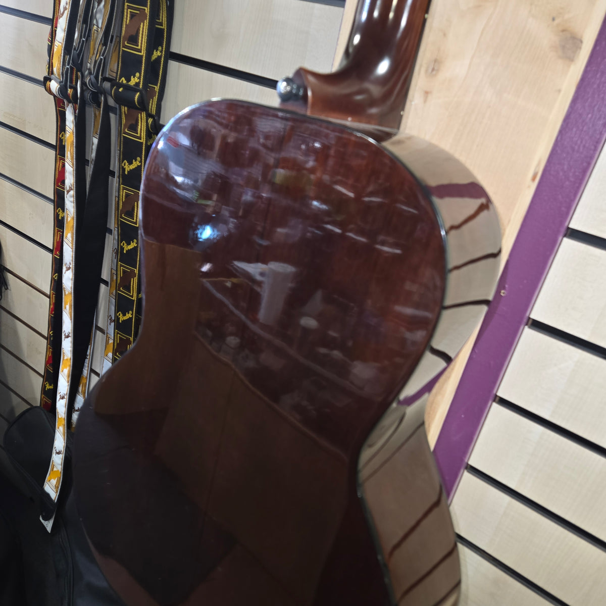 Pre loved Ibanez V100