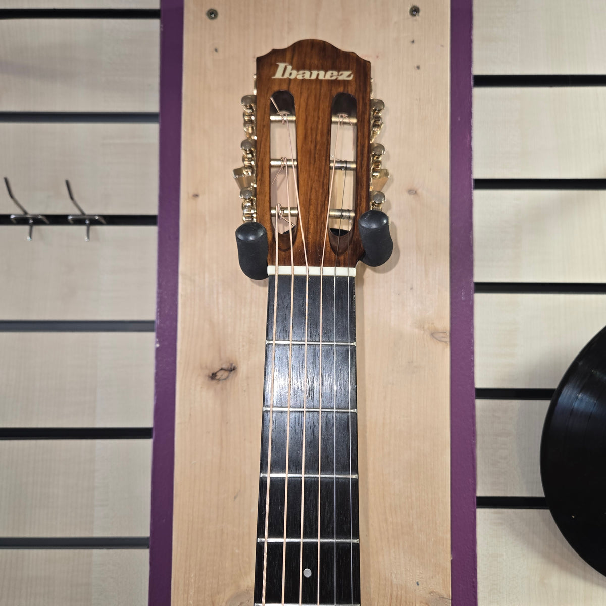 Pre loved Ibanez V100