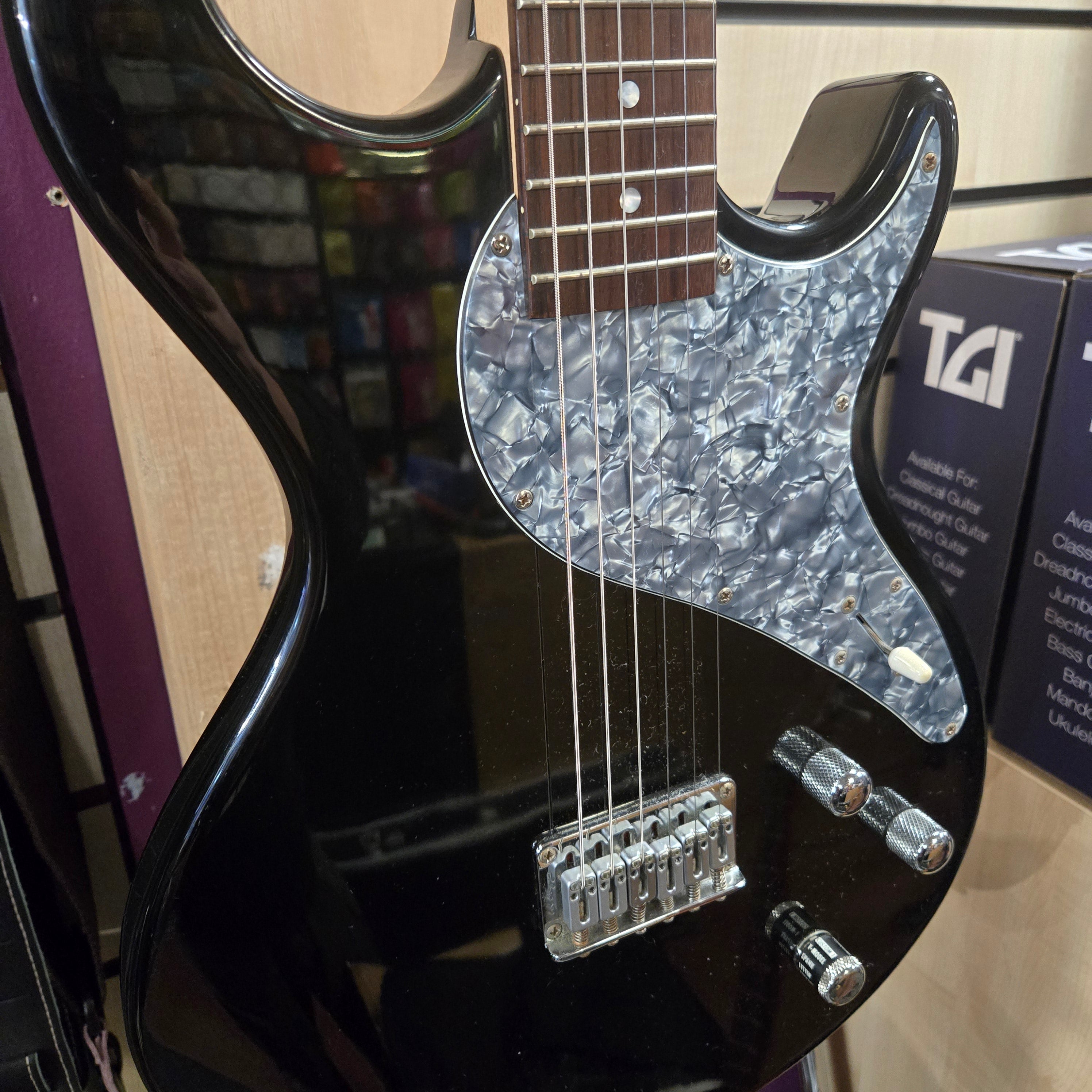 Line 6 Variaxe Pre loved