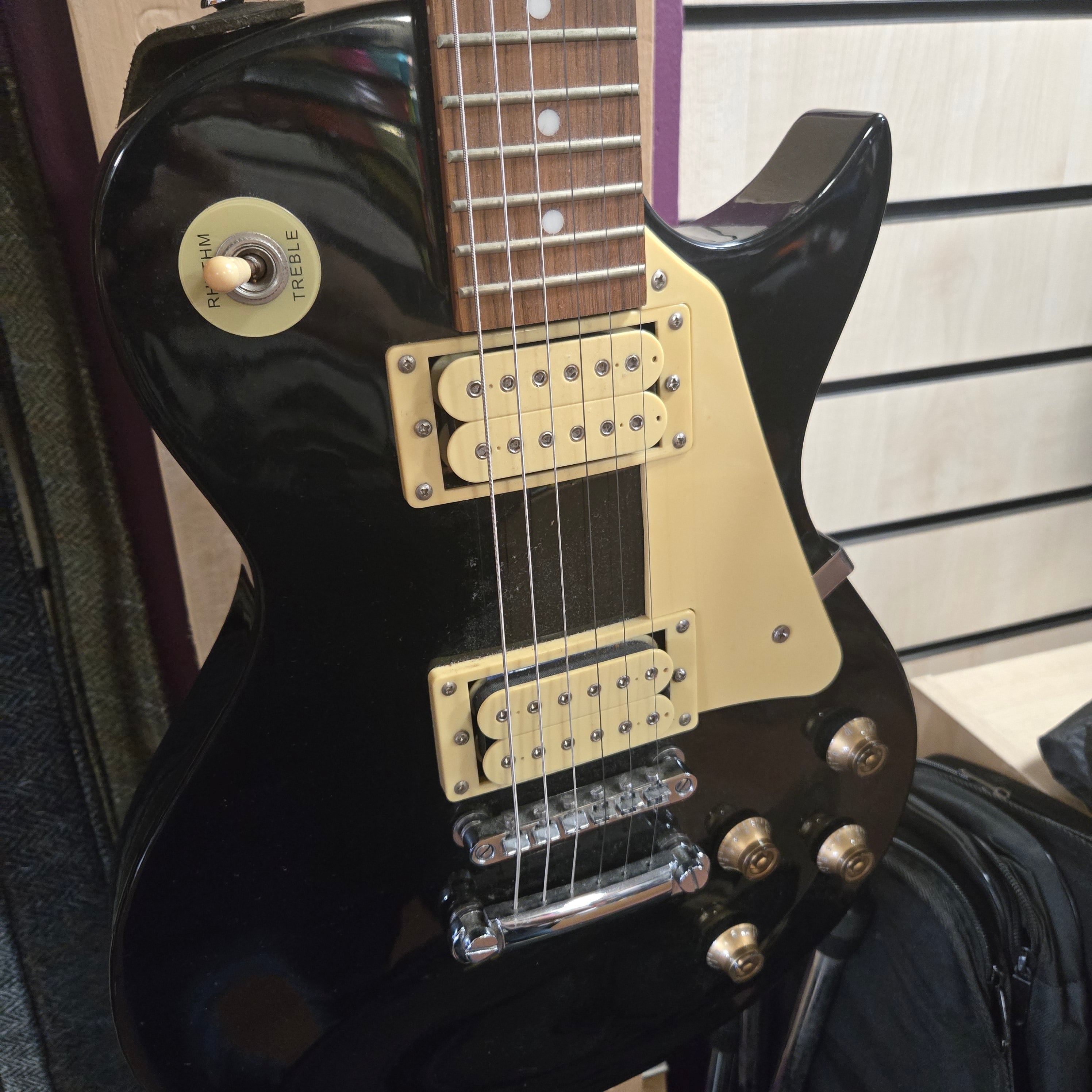 Pre loved Encore E99 LP Style