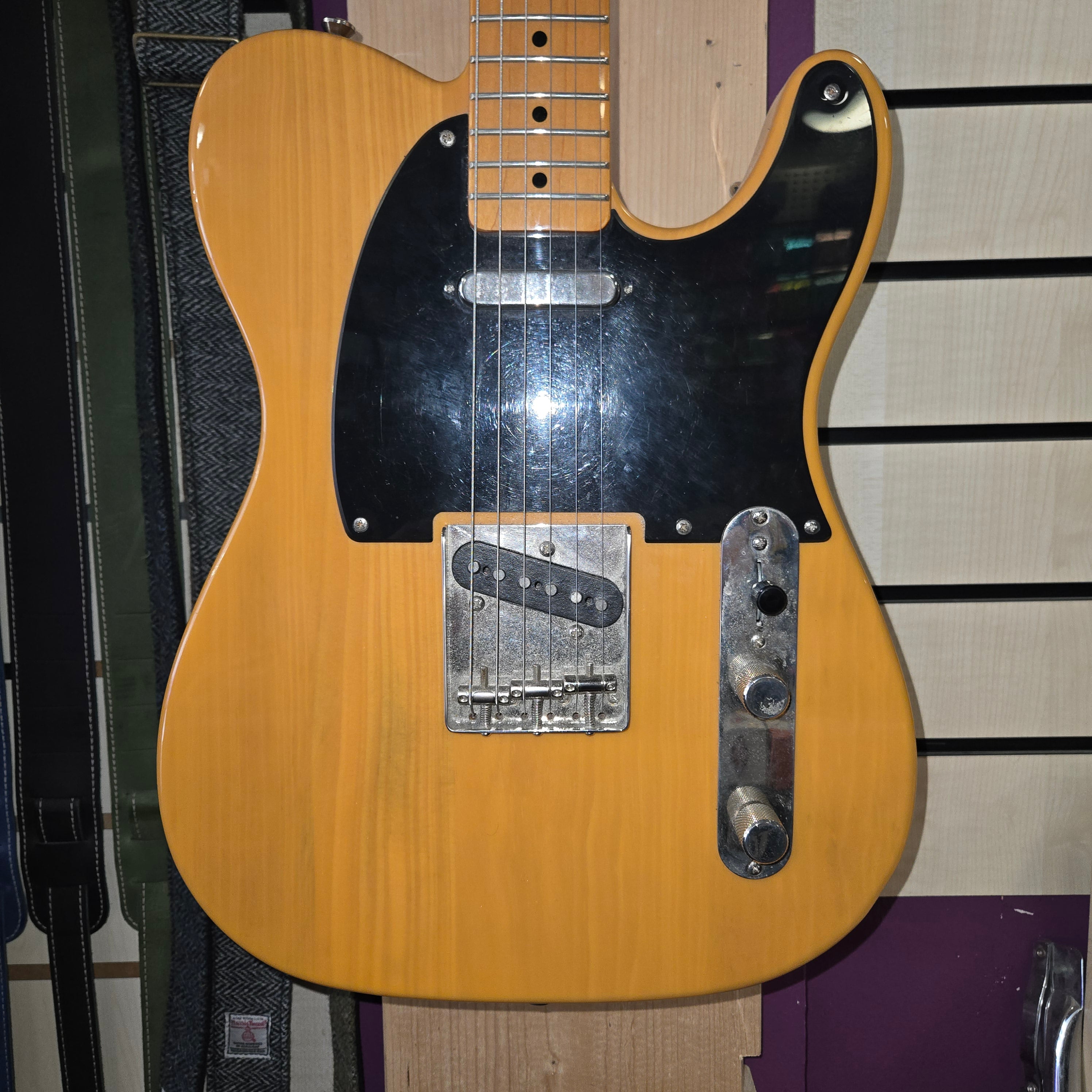 Pre loved Squire Telecaster Classic Vibe