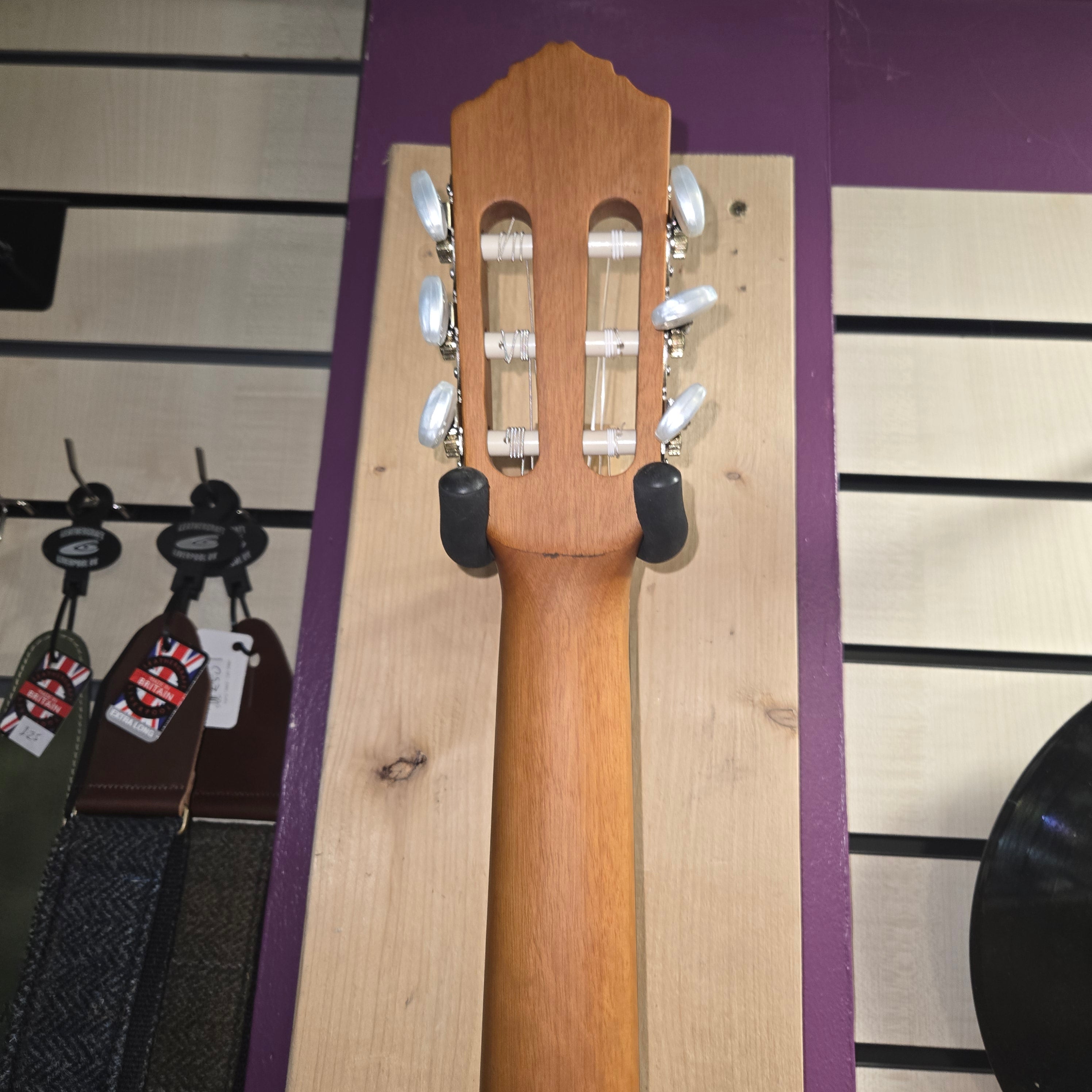 Ortega RCE125SN-L LEFTY!!