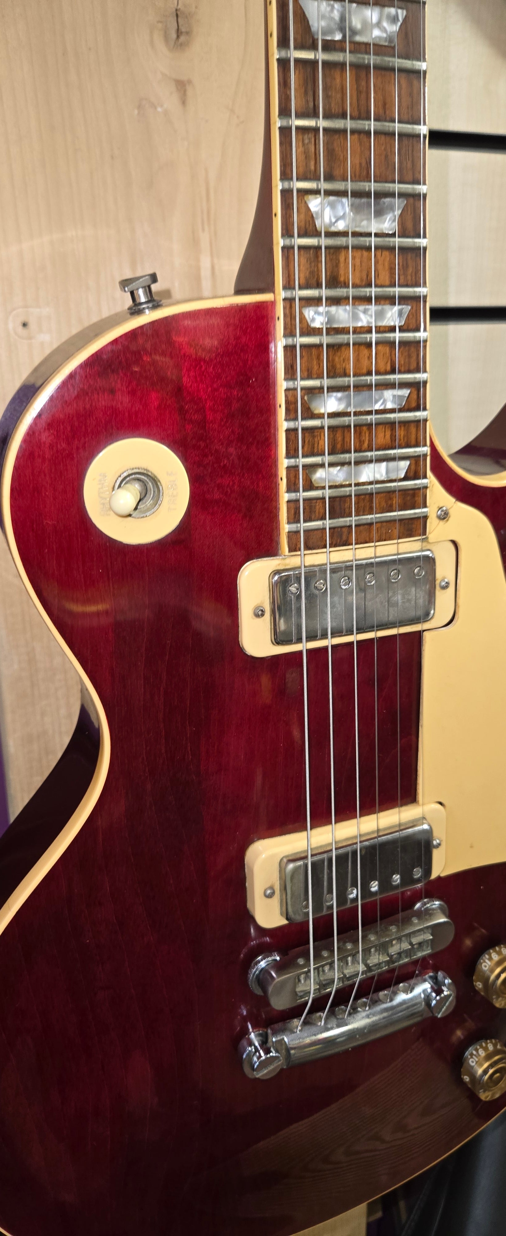 Gibson Les Paul Deluxe 1982 Pre Loved